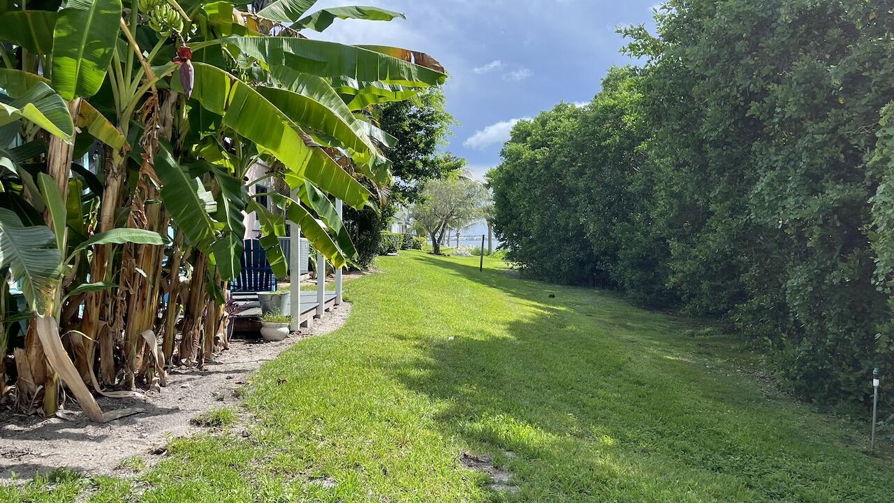4044 Ne Breakwater Drive Property Photo 32