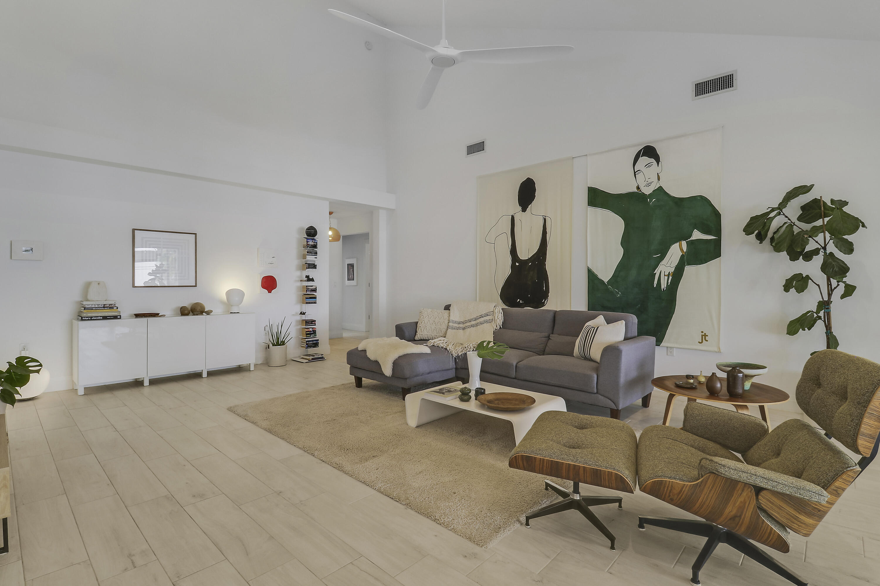 125 Harbourside Circle Property Photo 4