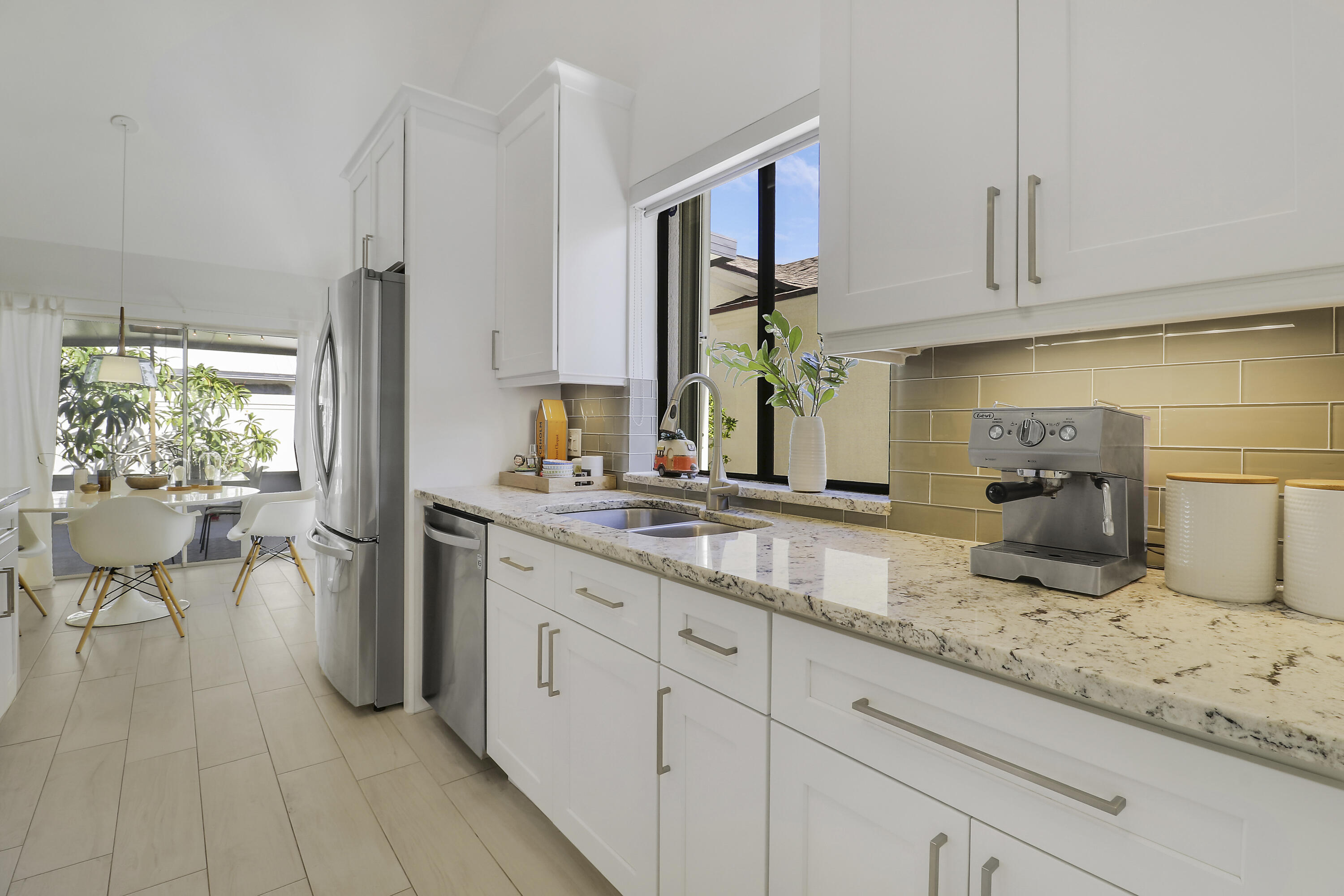 125 Harbourside Circle Property Photo 10