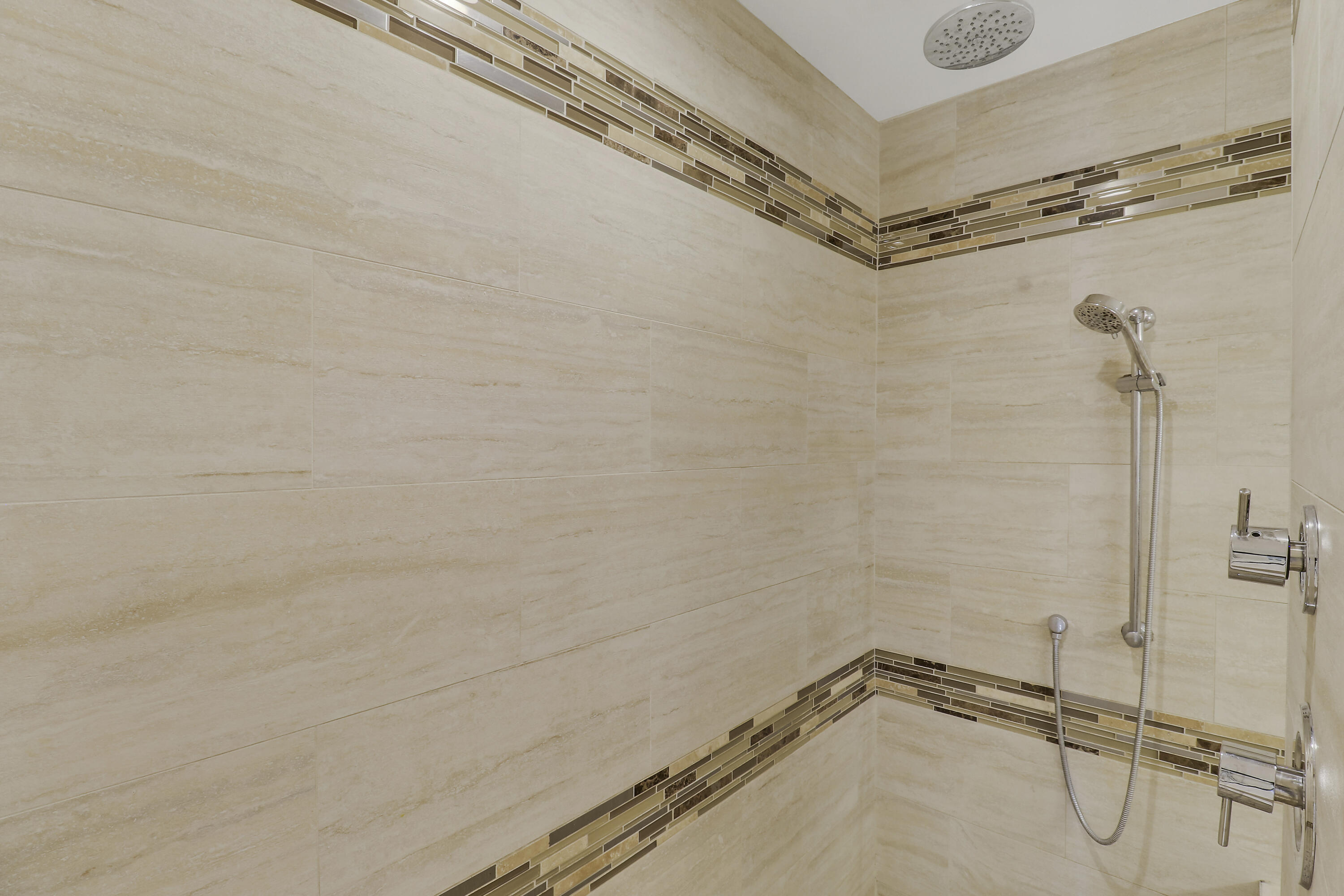 125 Harbourside Circle Property Photo 28