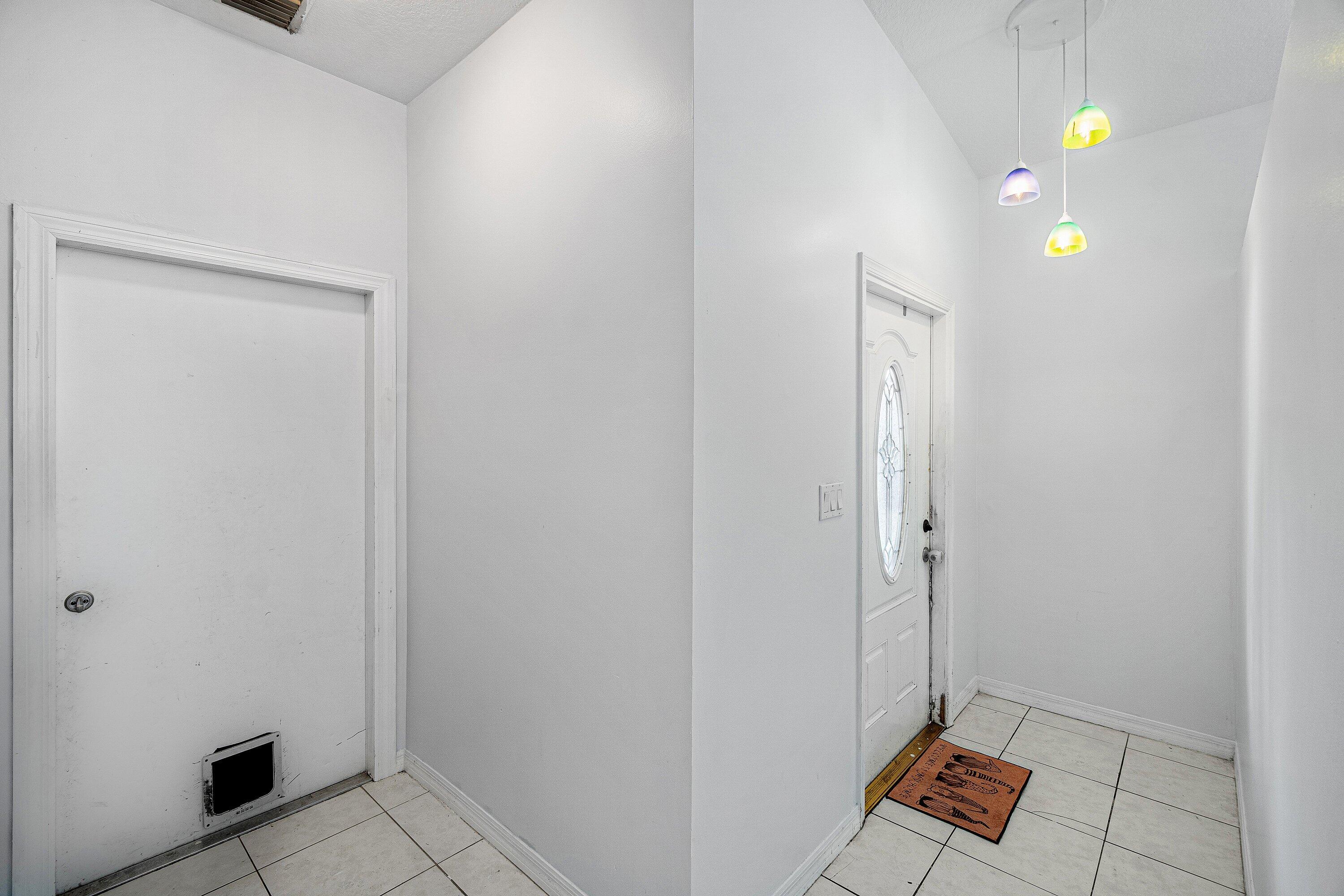 2406 Sundy Avenue Property Photo 2