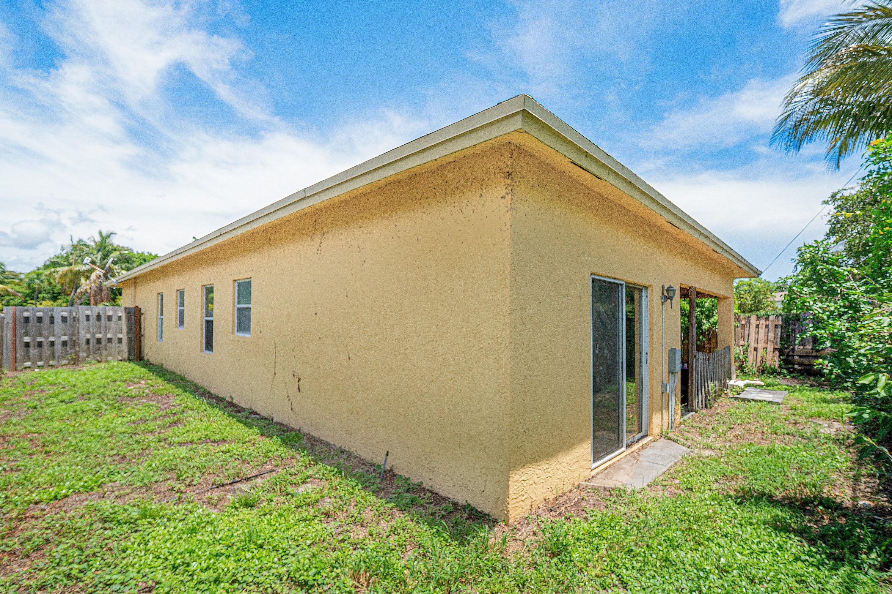 2406 Sundy Avenue Property Photo 32