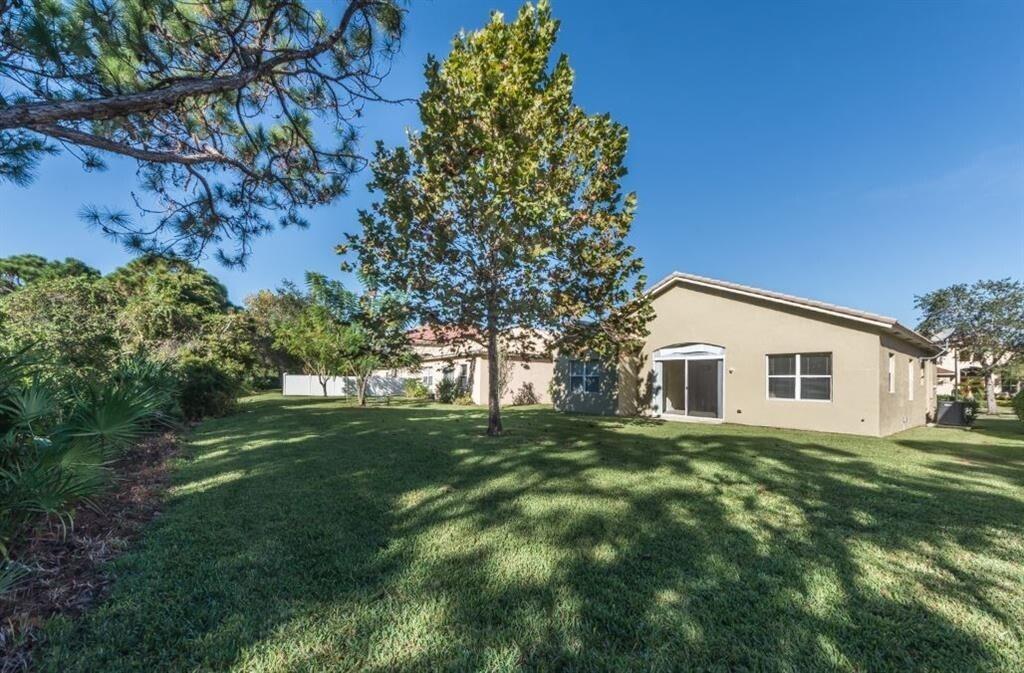 6243 Arlington Way Property Photo 15