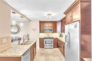 1150 Hillsboro Mile 514 Property Photo 3