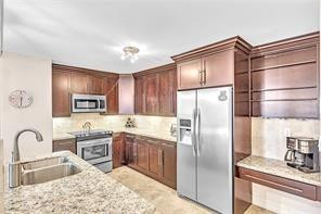 1150 Hillsboro Mile 514 Property Photo 4
