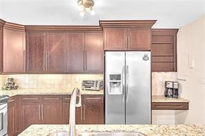1150 Hillsboro Mile 514 Property Photo 5