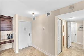 1150 Hillsboro Mile 514 Property Photo 9