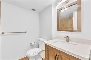 1150 Hillsboro Mile 514 Property Photo 11