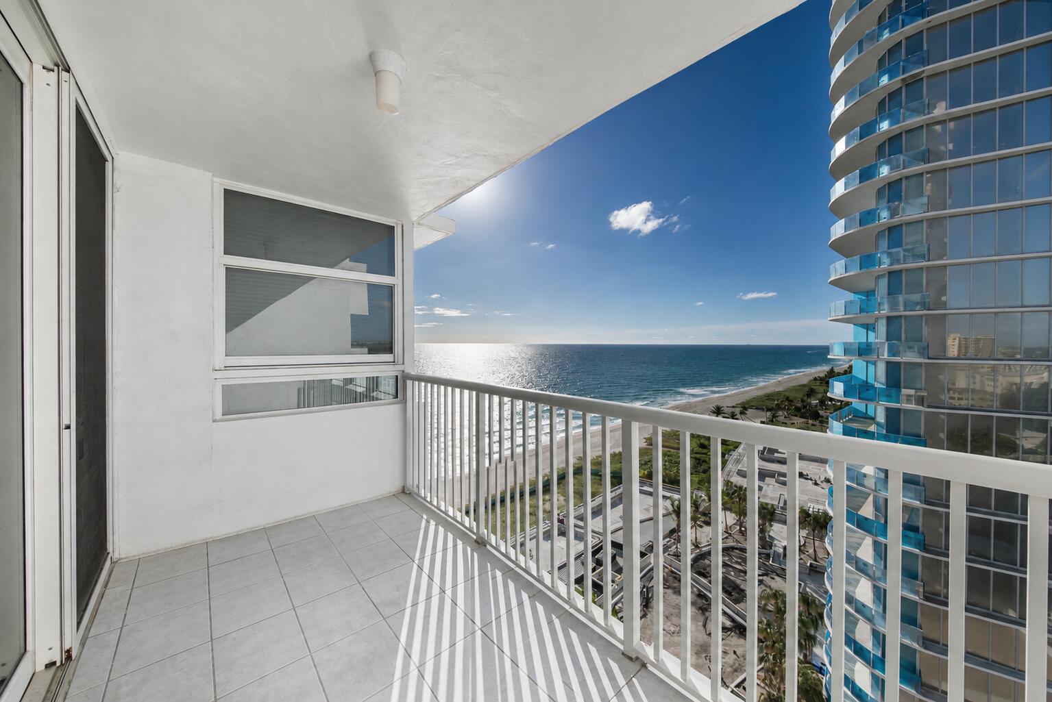 1370 S Ocean Boulevard 1703 Property Photo 1