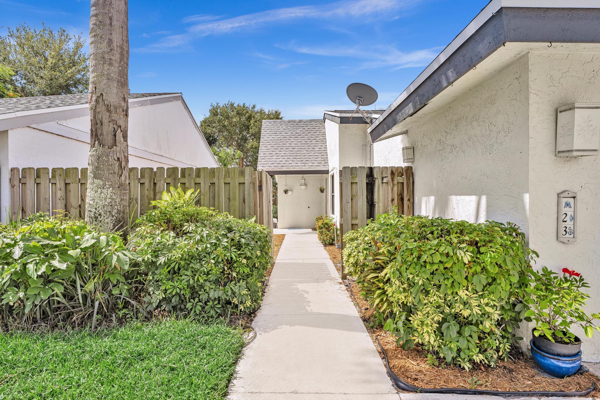 23 Baytree Circle Property Photo 3