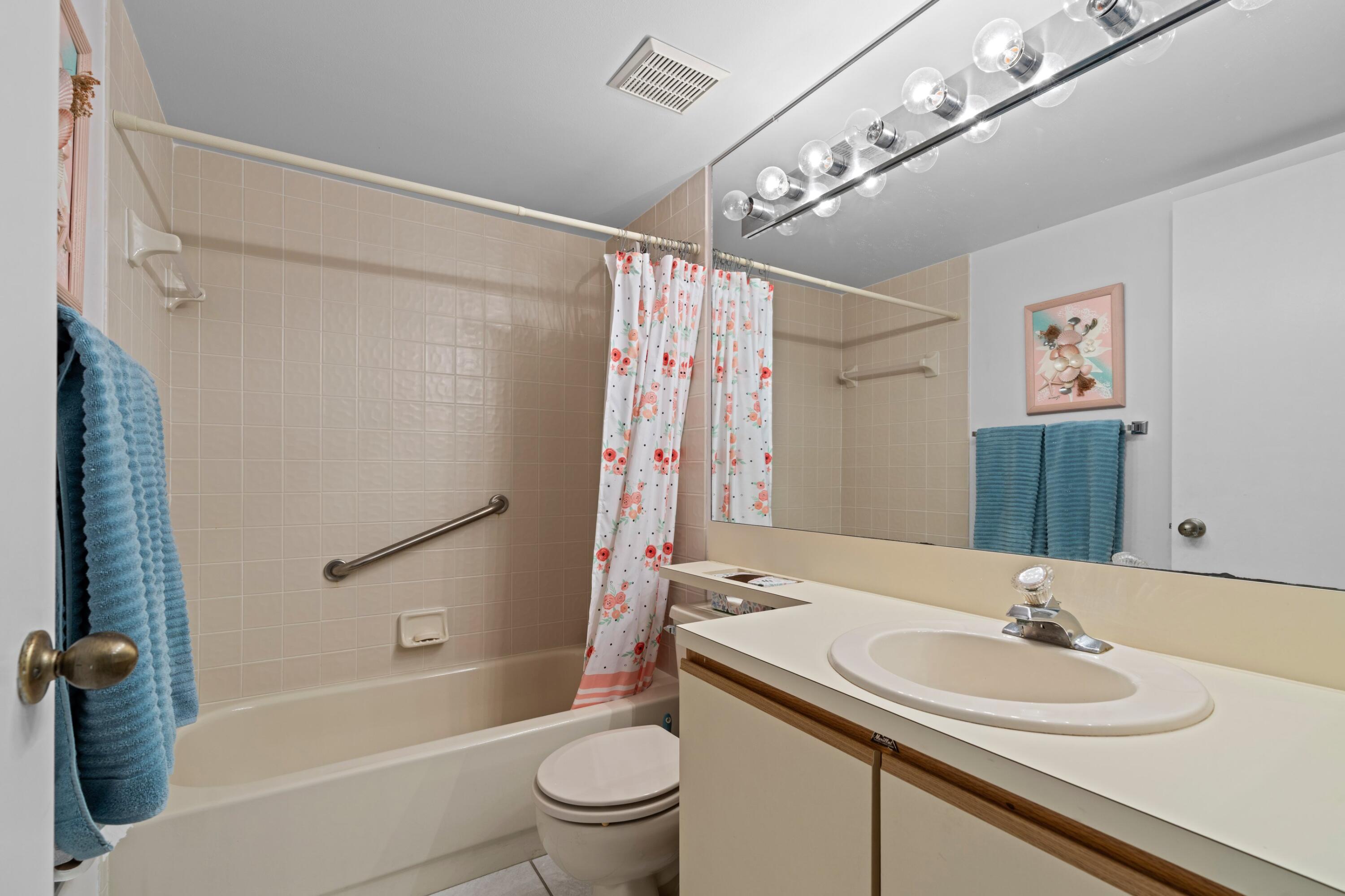106 Half Moon Circle B1 Property Photo 21