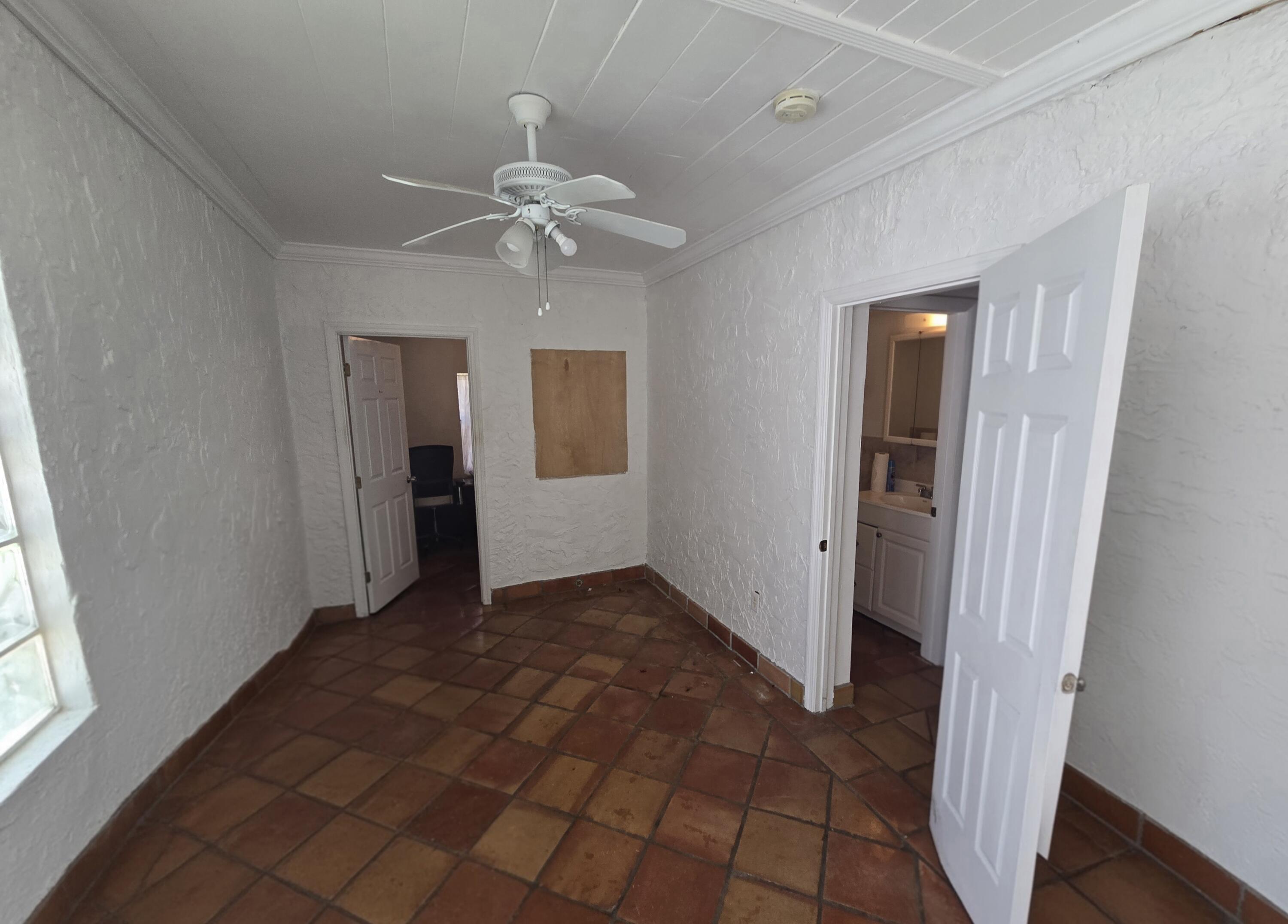 265 Ne 5th Avenue Property Photo 15