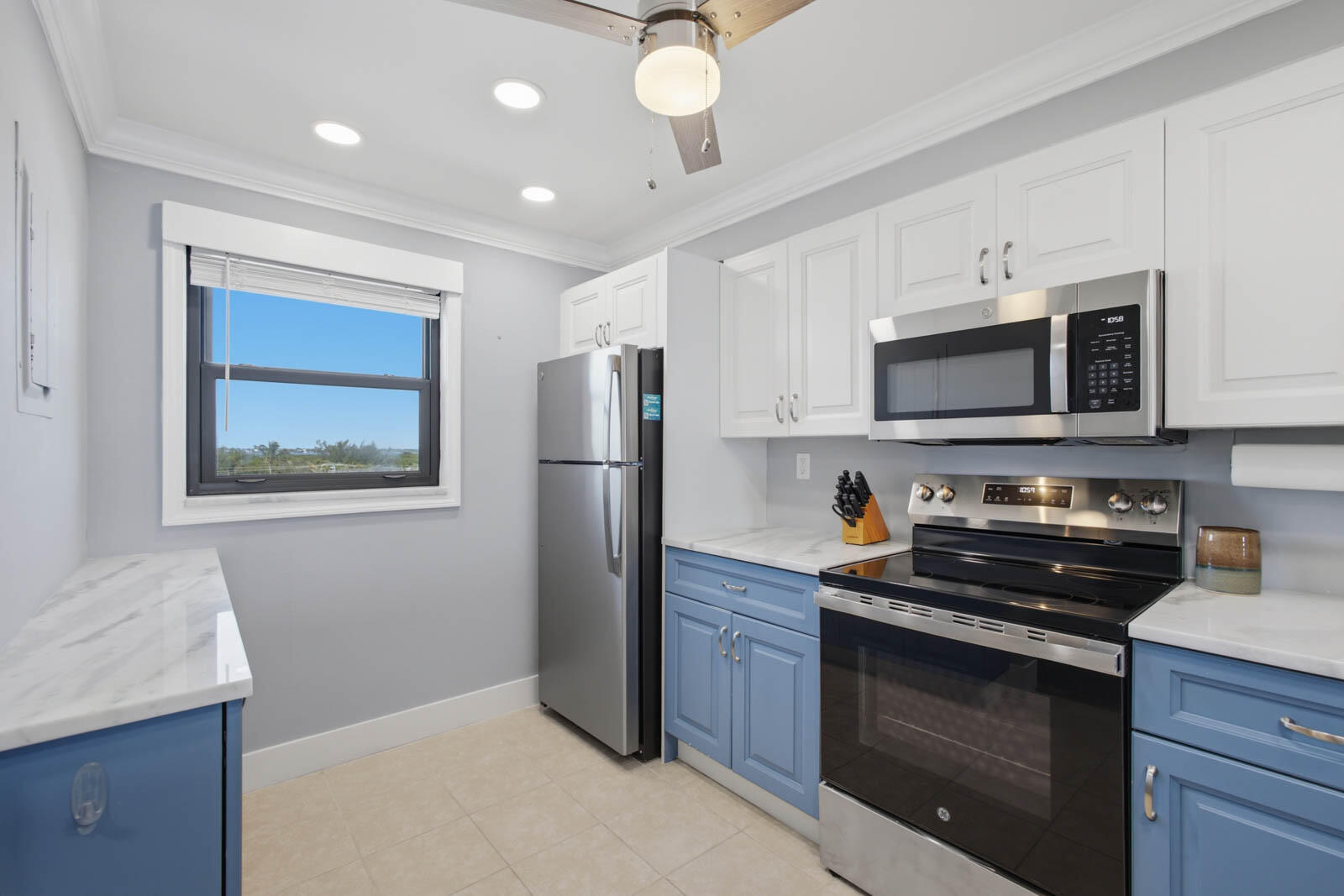 9490 S Ocean Drive A-615 Property Photo 25