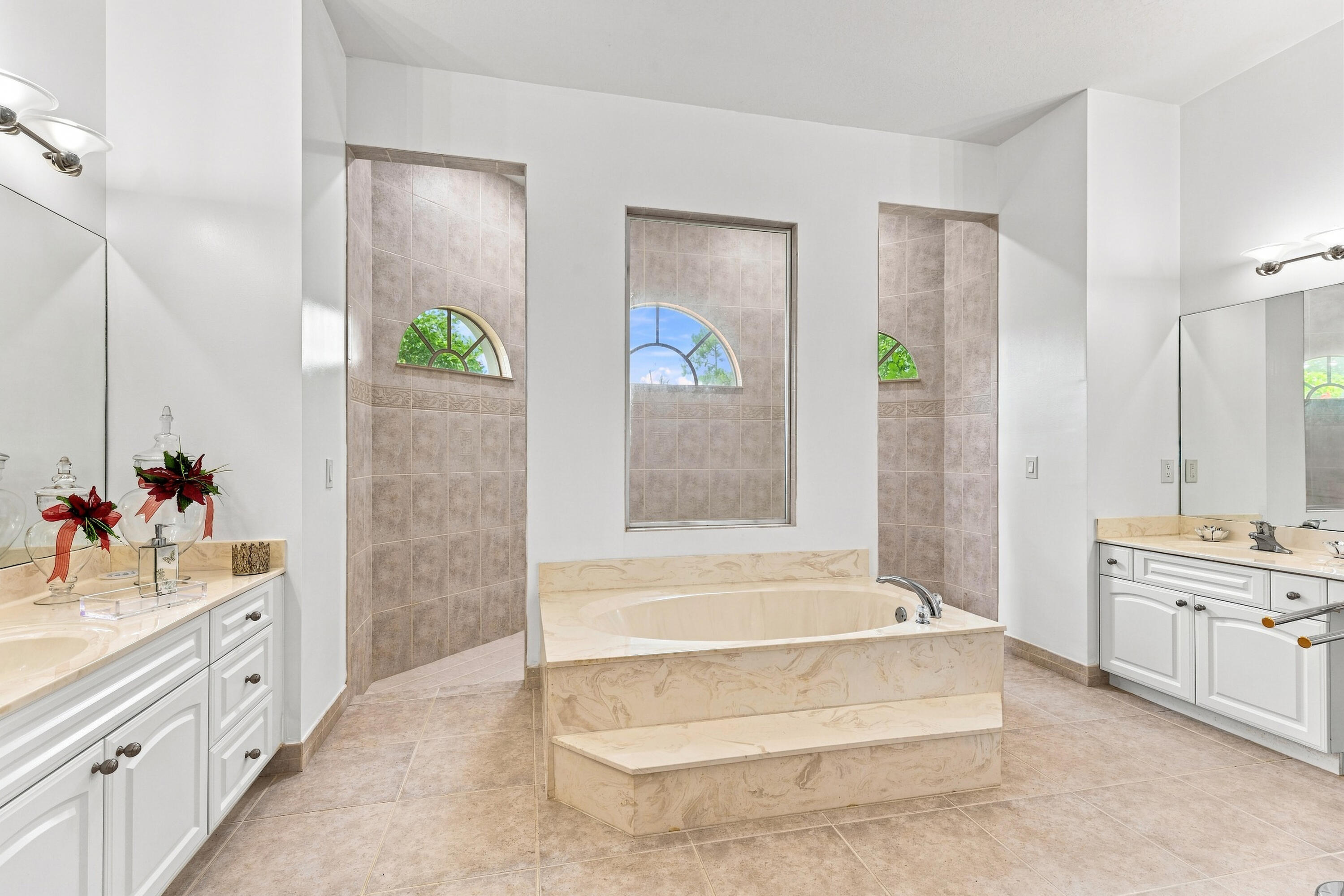 17603 82nd Road N Property Photo 11