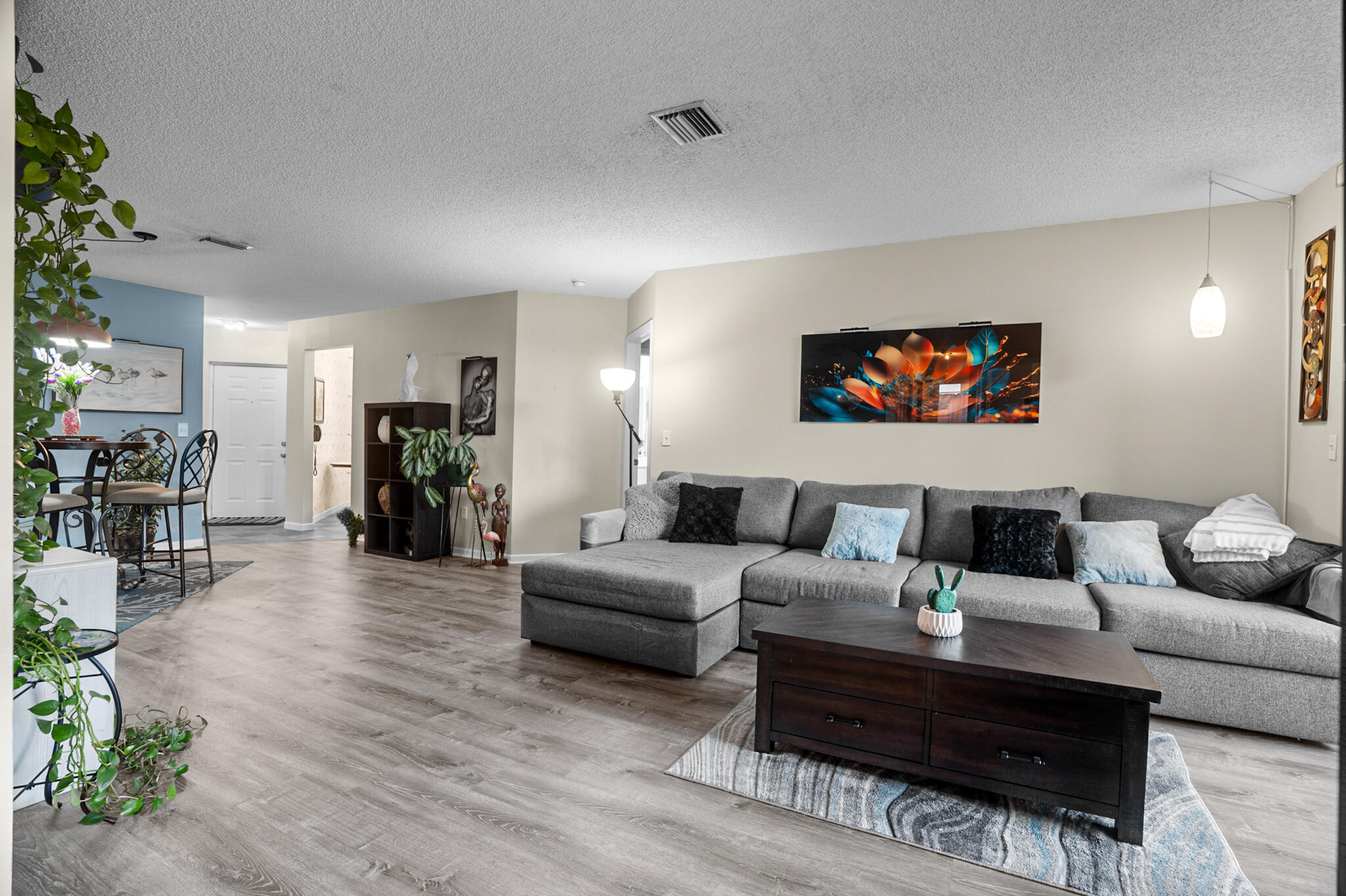 4161 Coral Tree Circle 261 Property Photo 3