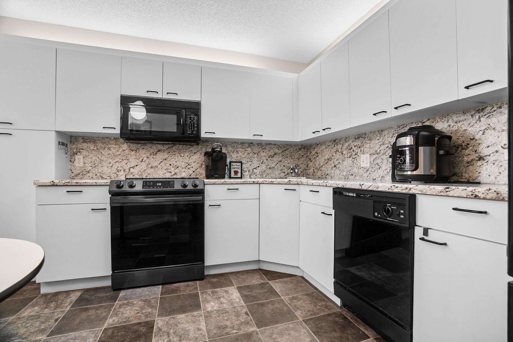 4161 Coral Tree Circle 261 Property Photo 9