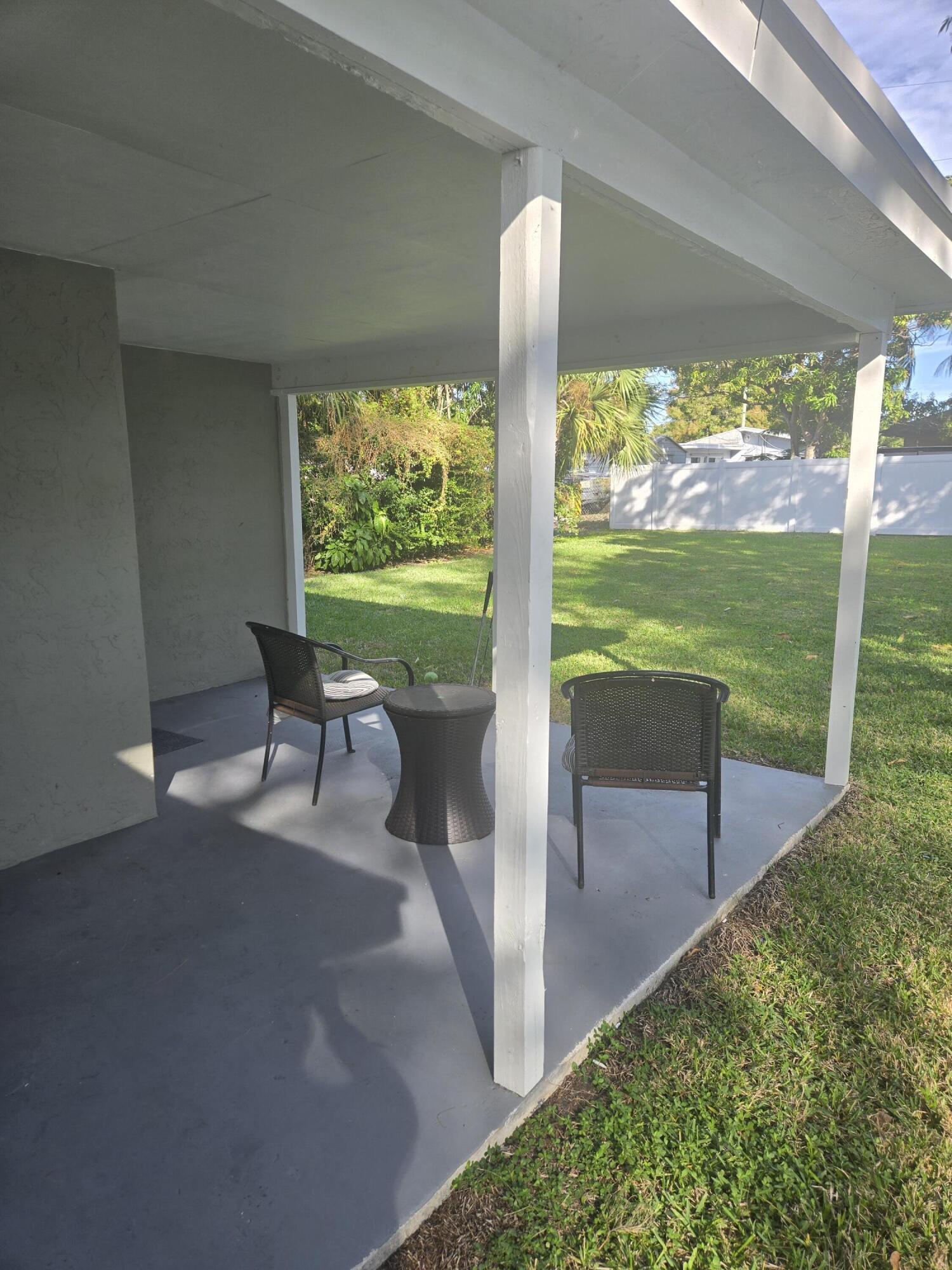 309 Nw 6th Avenue Property Photo 10