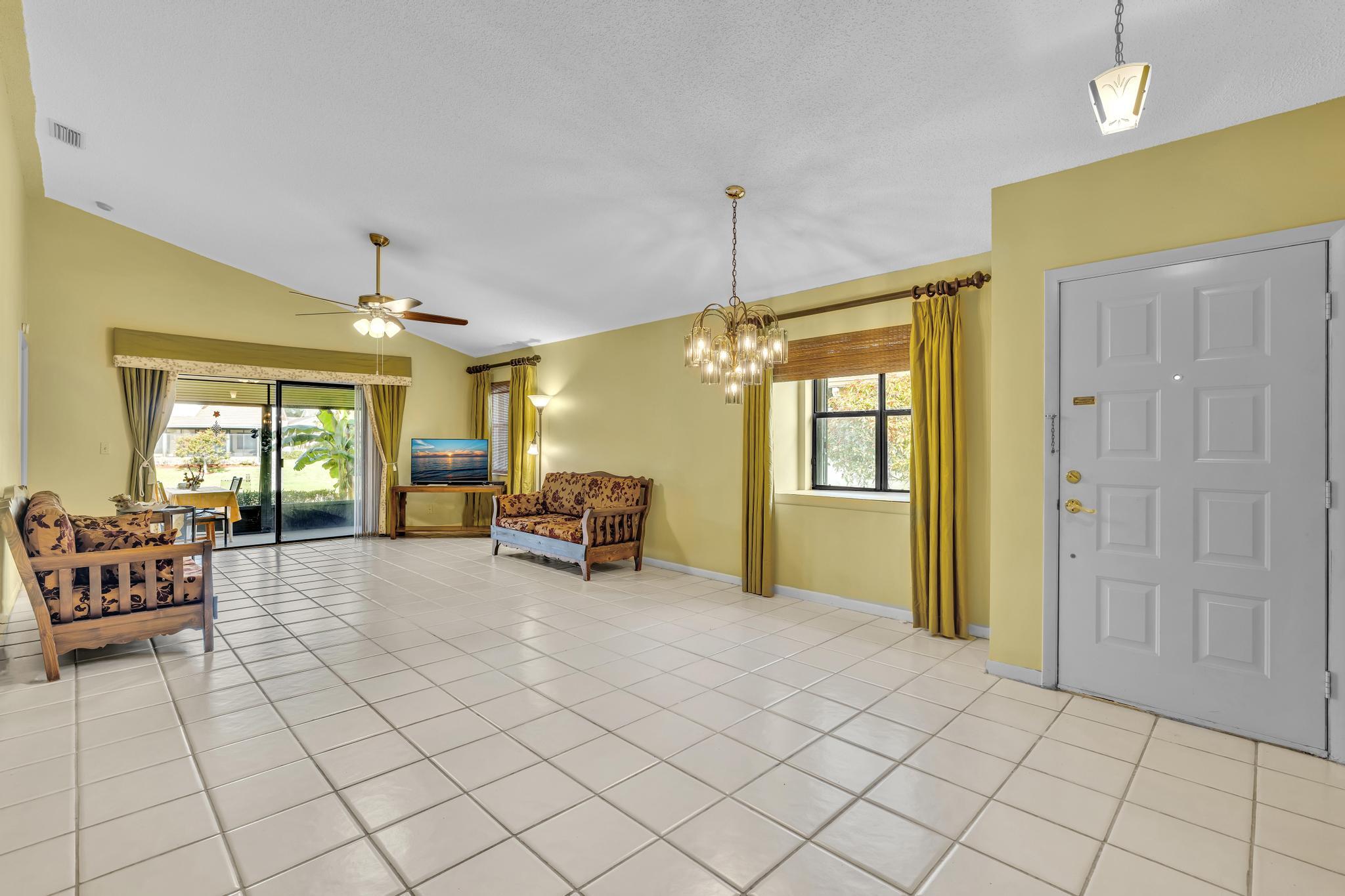 4787 Brighton Lakes Boulevard Property Photo 7
