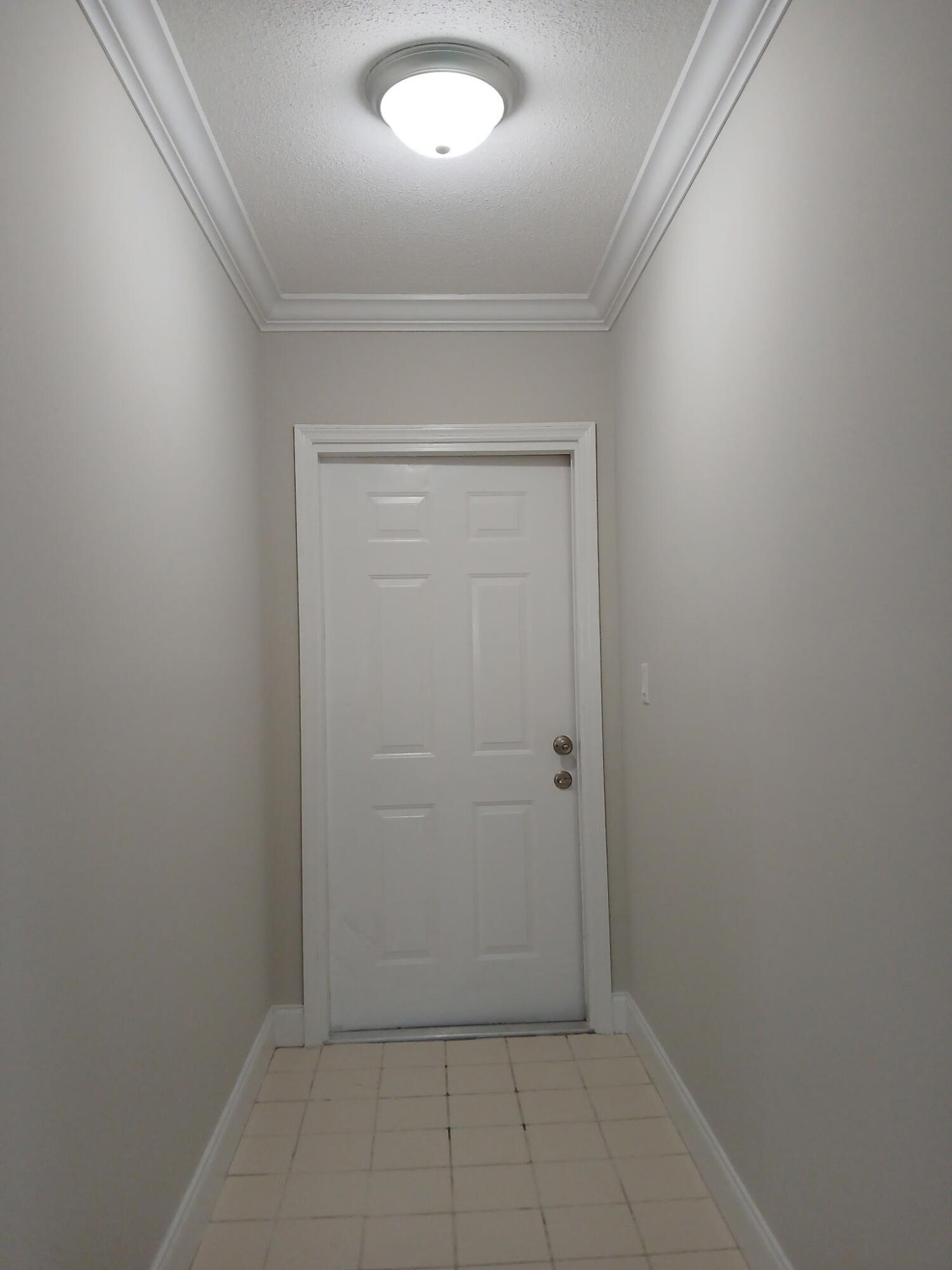 1480 E SAMPLE Road 307 Property Photo 1