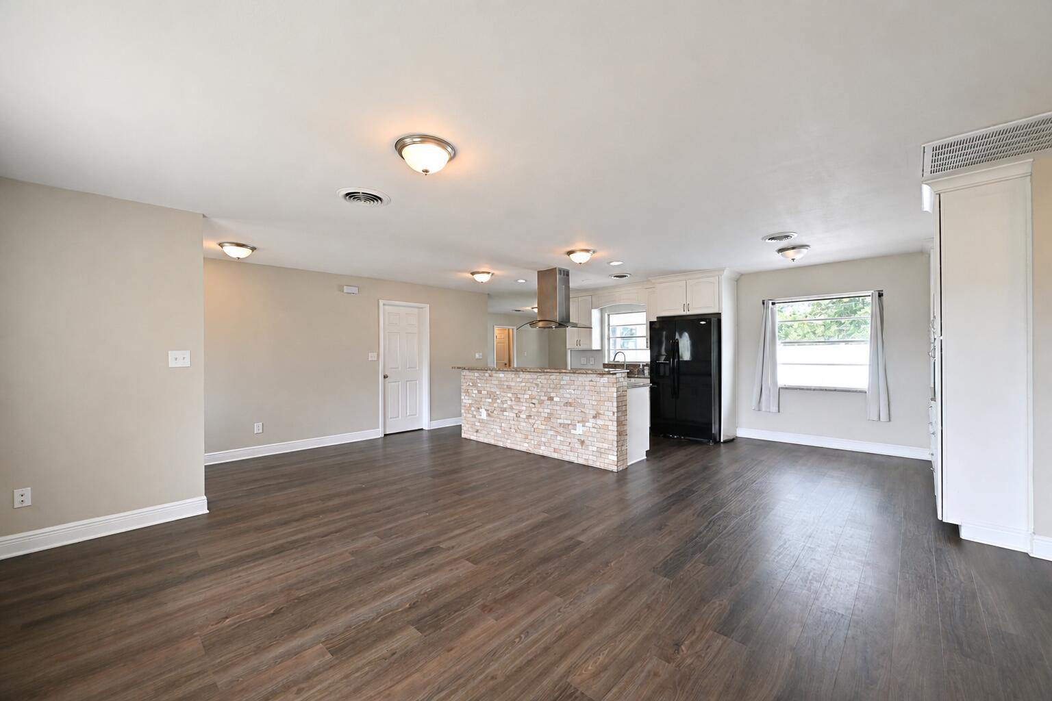 833 Park Manor Drive Property Photo 7