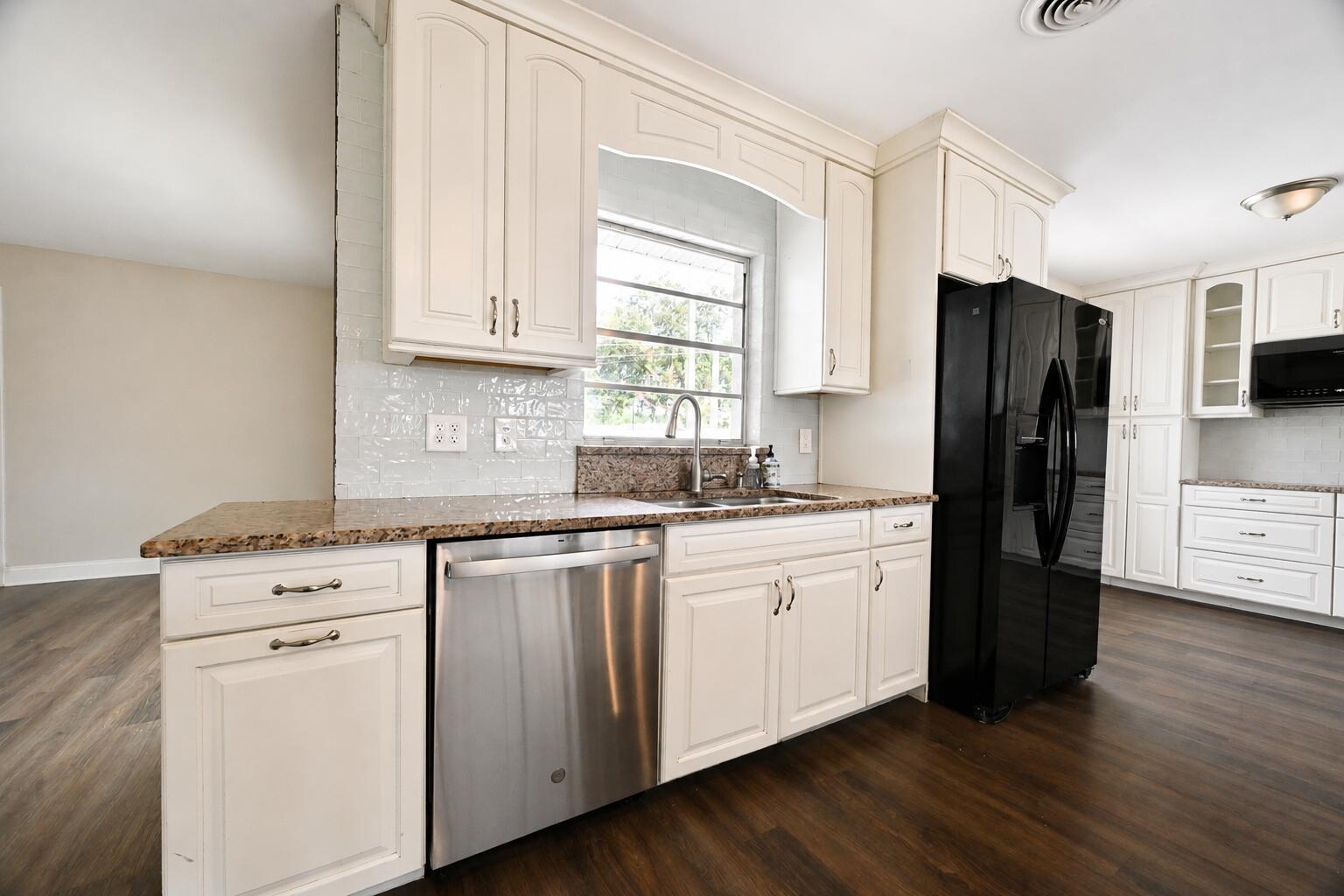 833 Park Manor Drive Property Photo 11