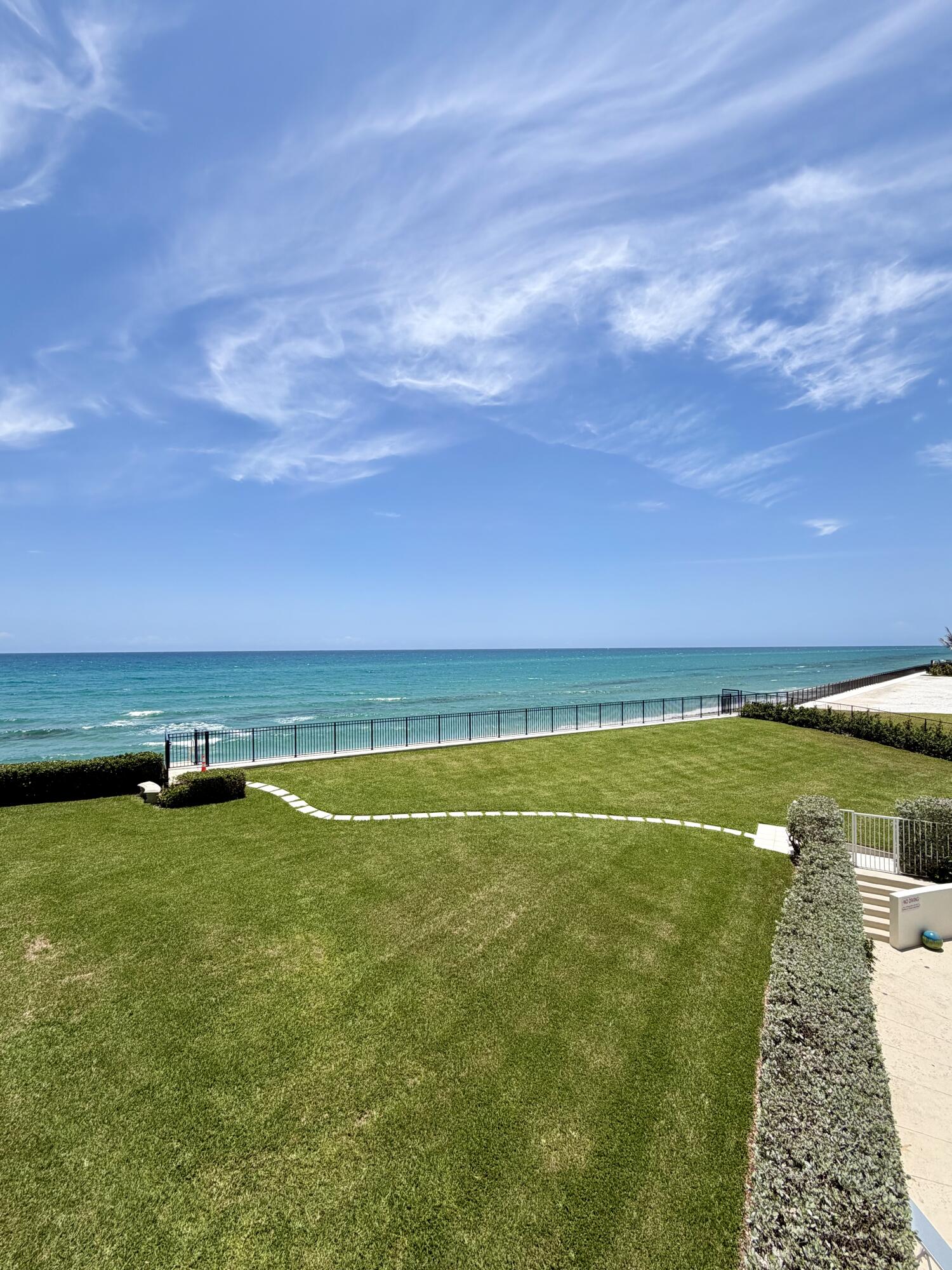 5400 N Ocean Drive Property Photo 1