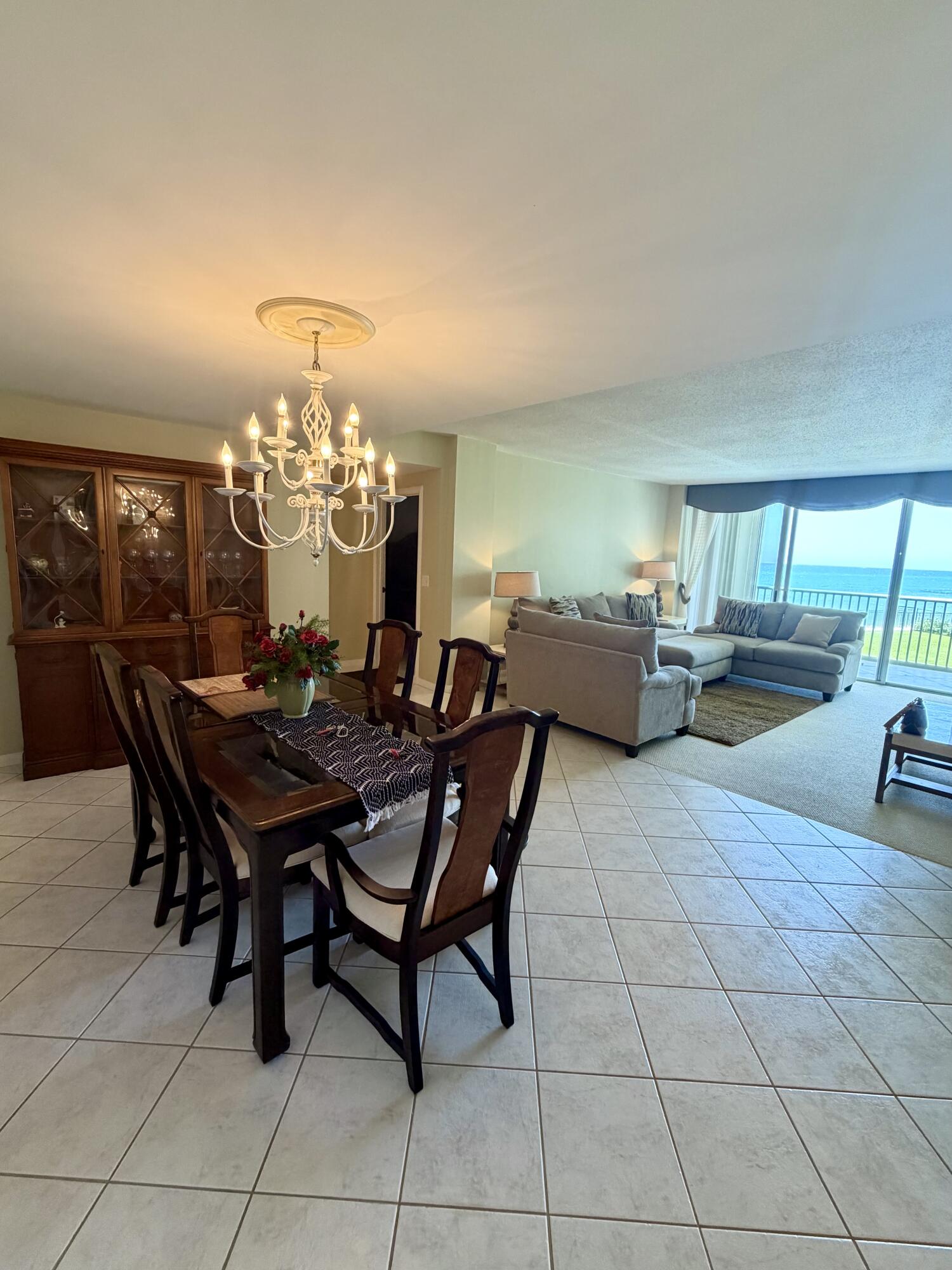 5400 N Ocean Drive Property Photo 5