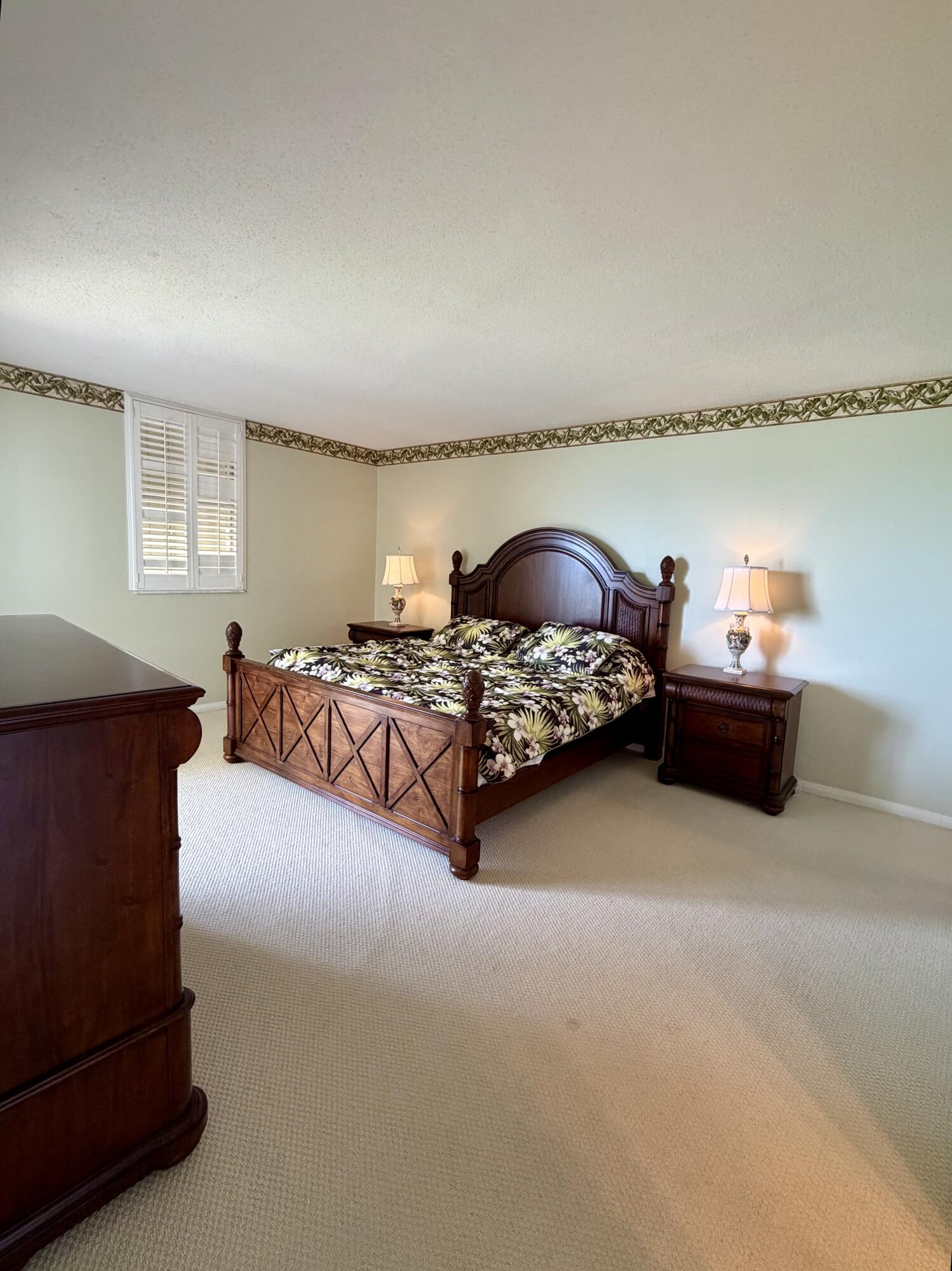 5400 N Ocean Drive Property Photo 8