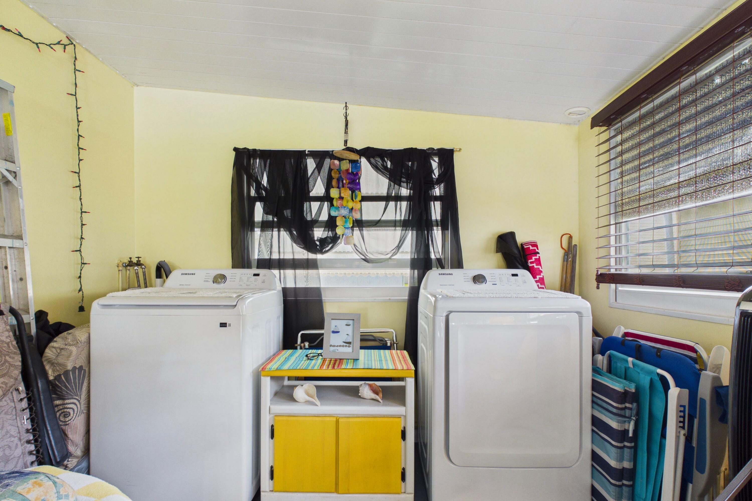 10003 Granada Bay Property Photo 13