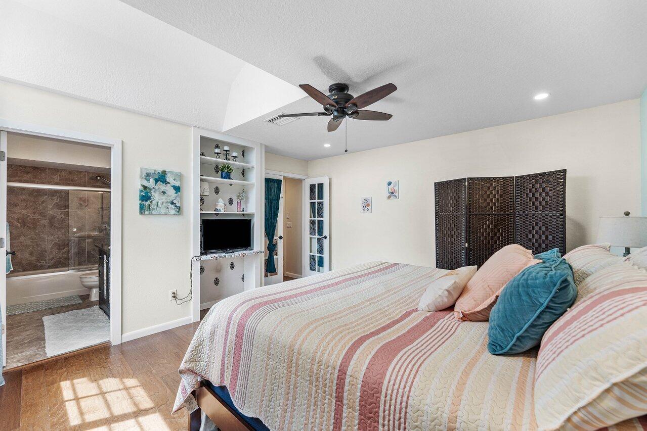 18577 Woodstream Drive Property Photo 19