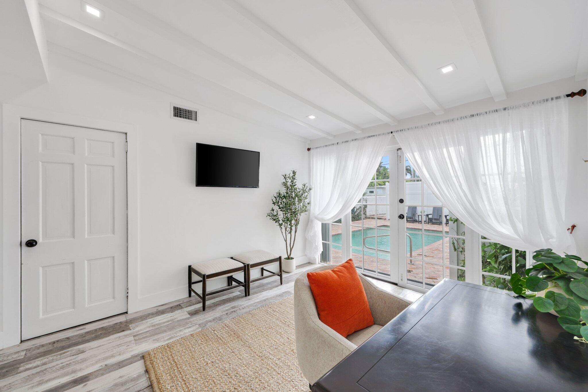 744 Sunset Road Property Photo 20