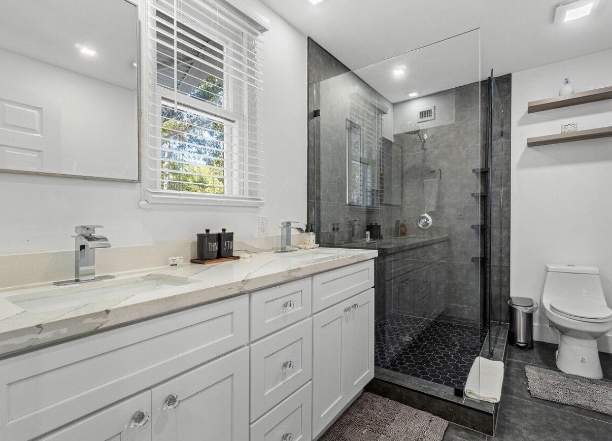 744 Sunset Road Property Photo 26