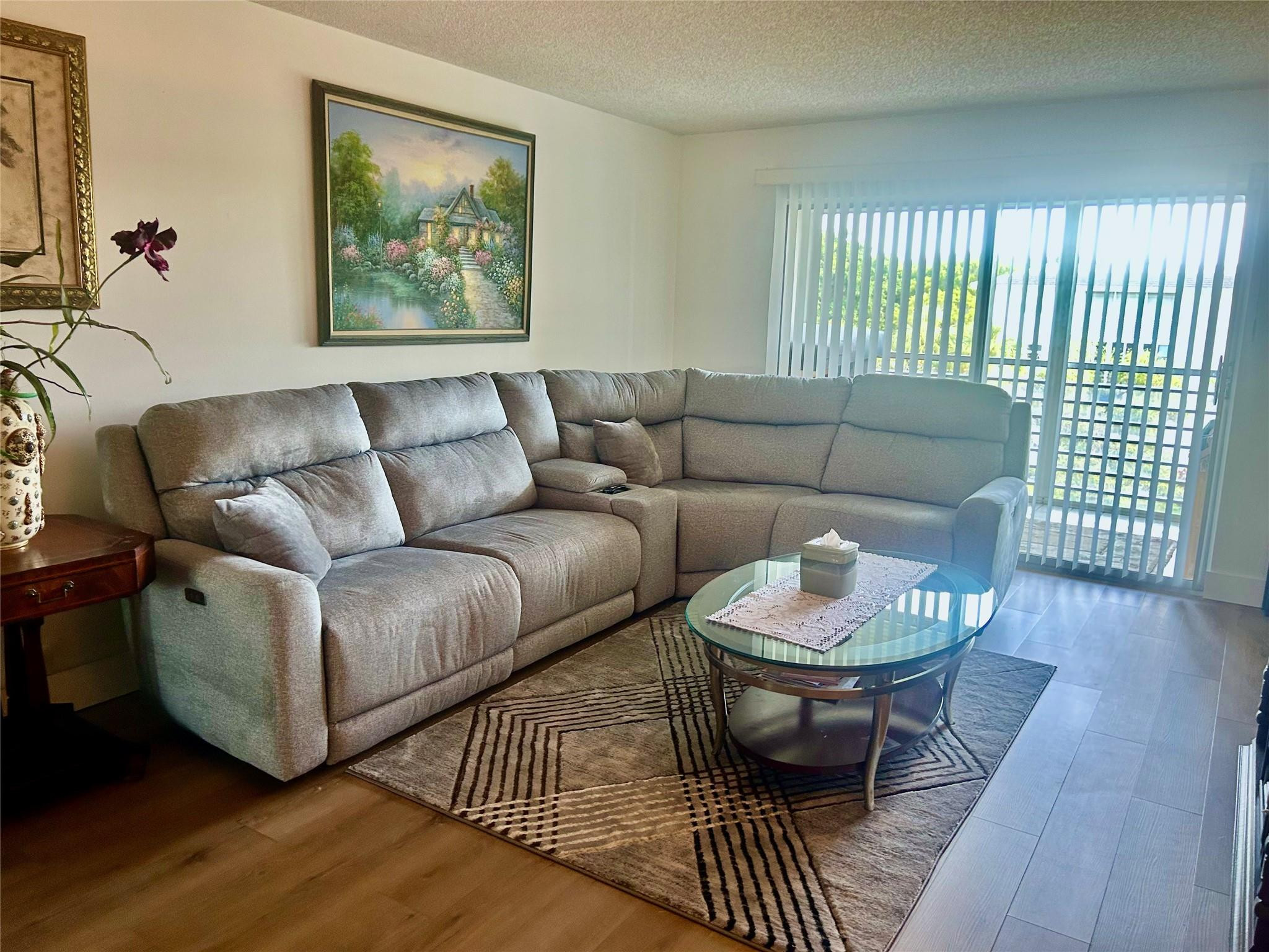 3405 Bimini Lane D4 Property Photo 8