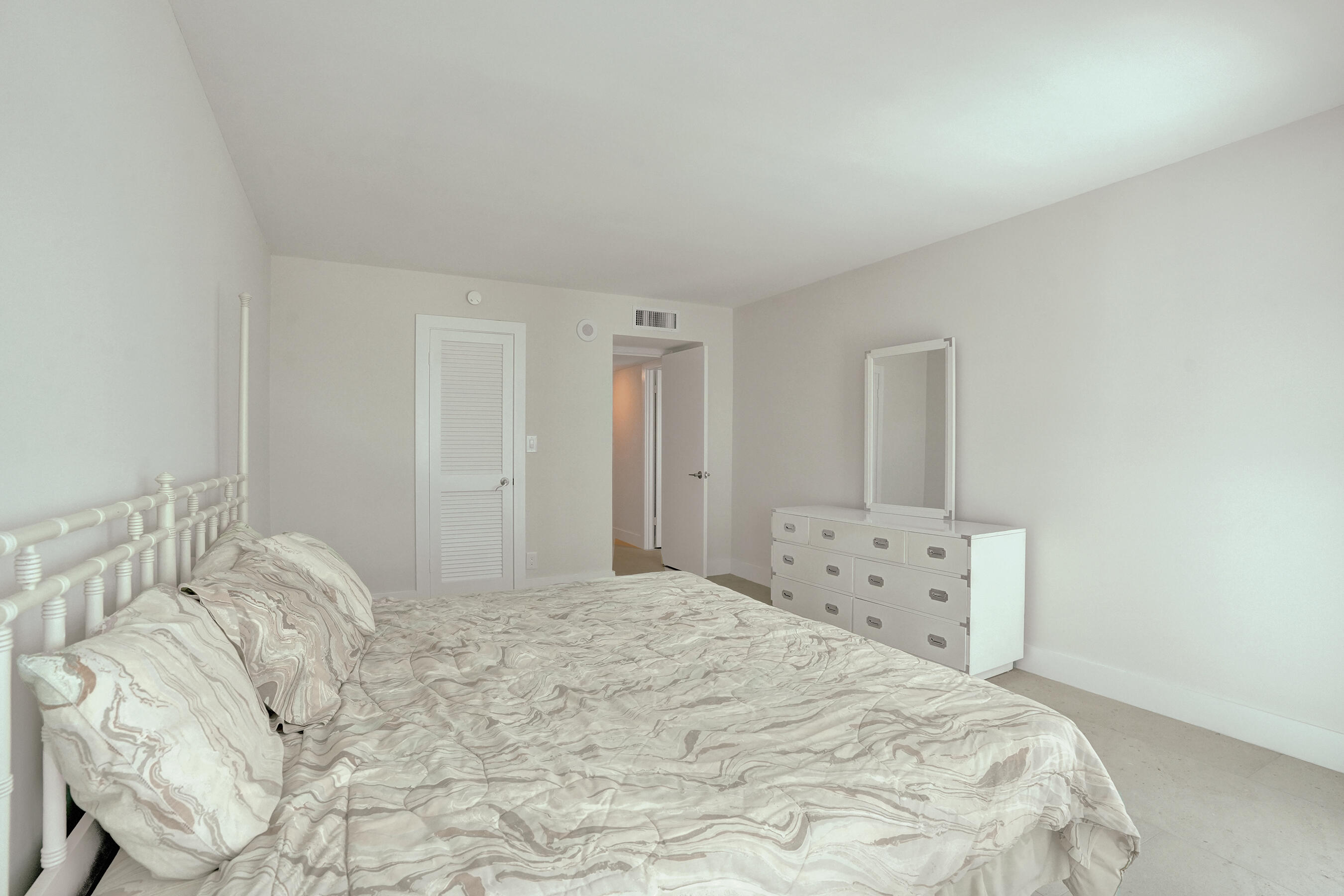 1360 S Ocean Boulevard 1202 Property Photo 57