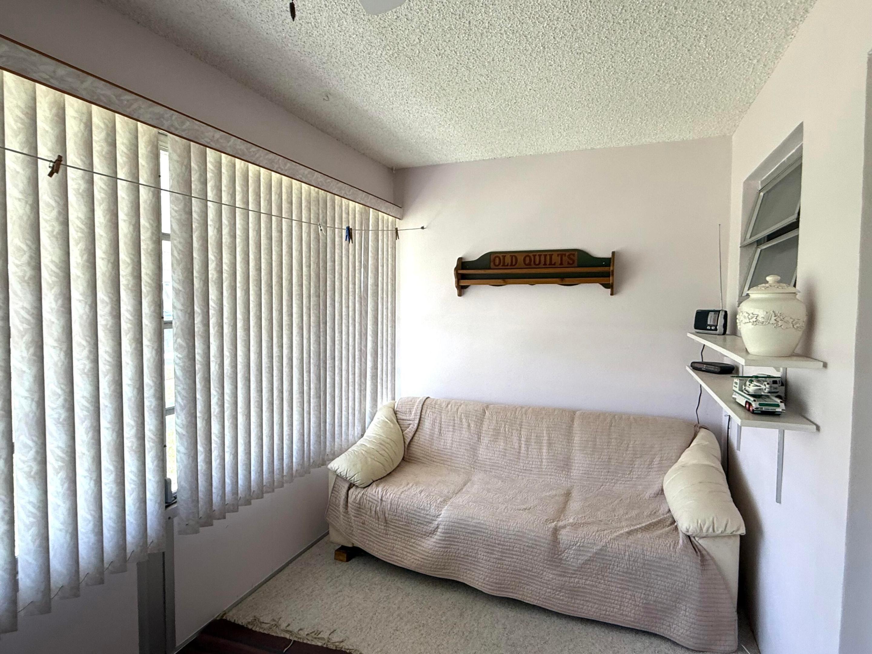 200 Bayview Avenue B Property Photo 11