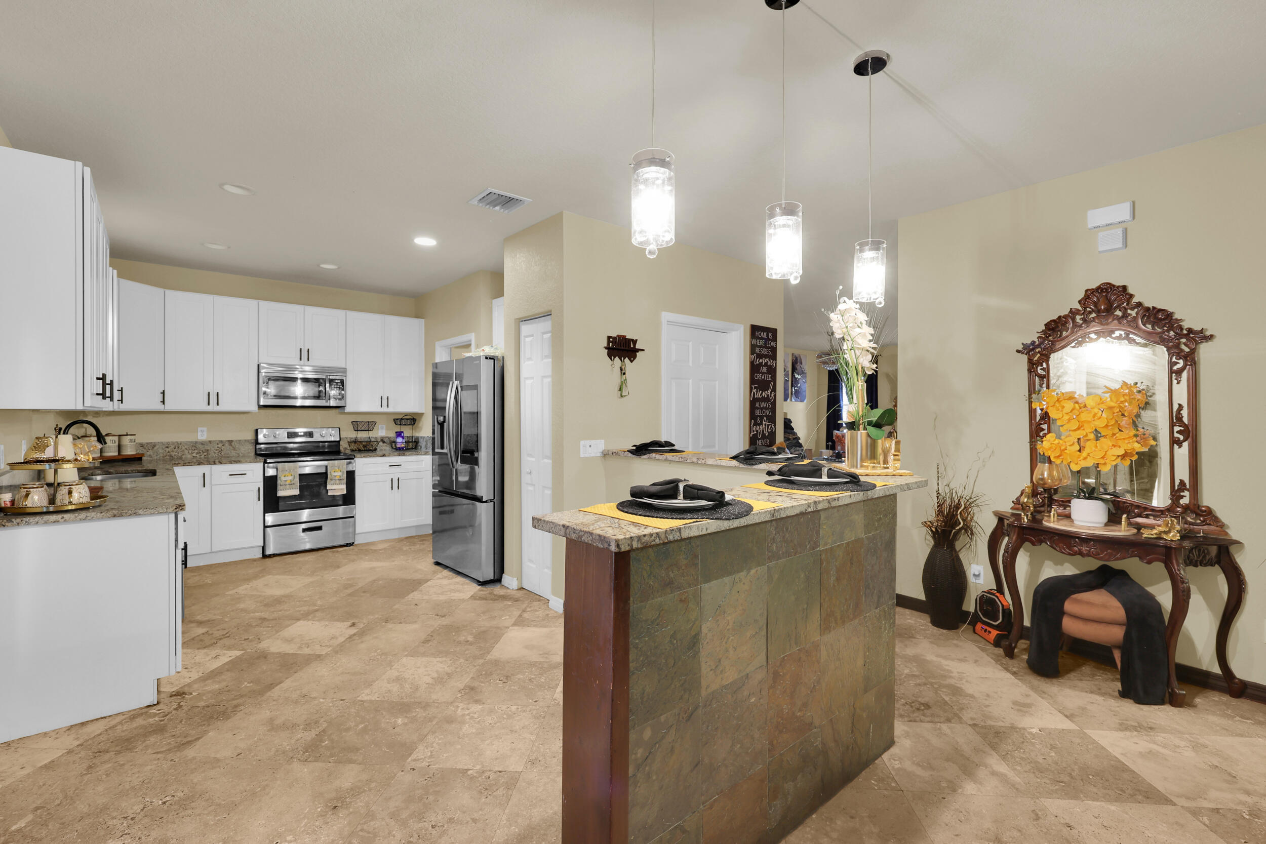 9455 Windrift Circle Property Photo 4