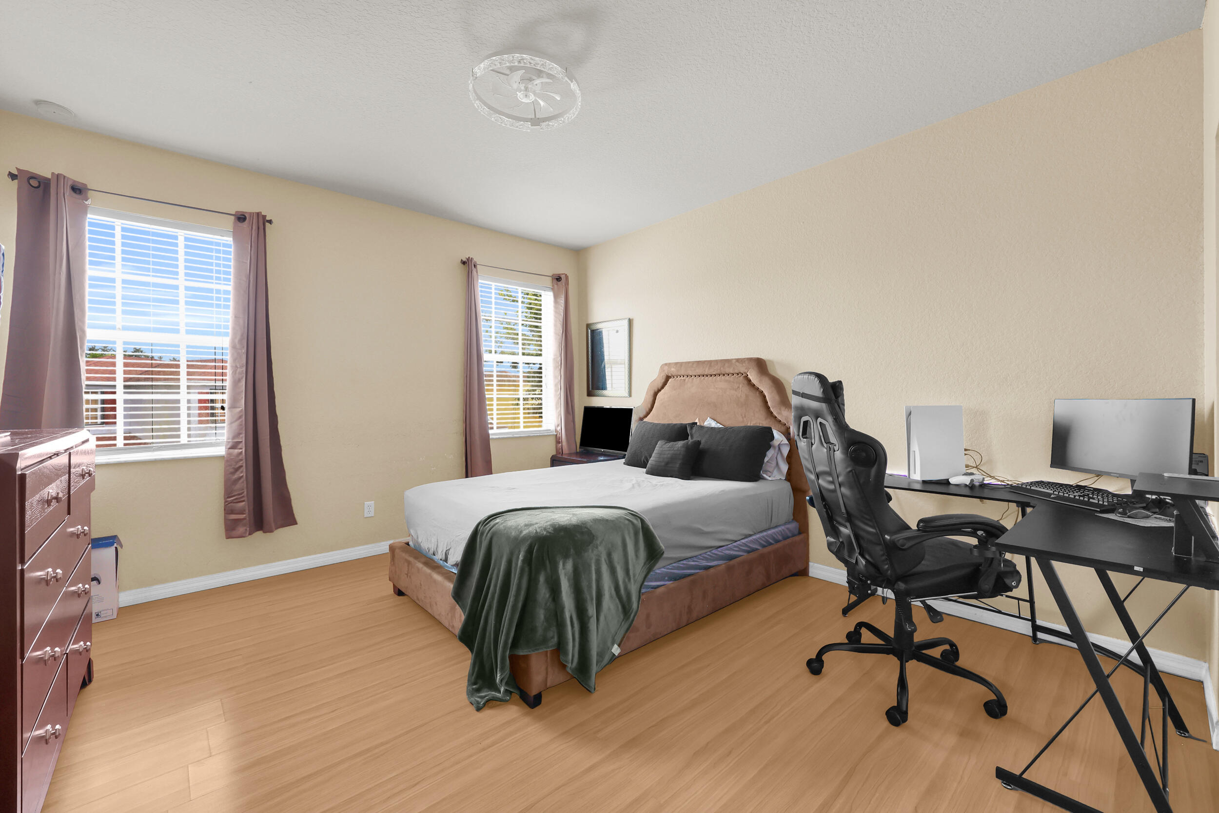 9455 Windrift Circle Property Photo 12
