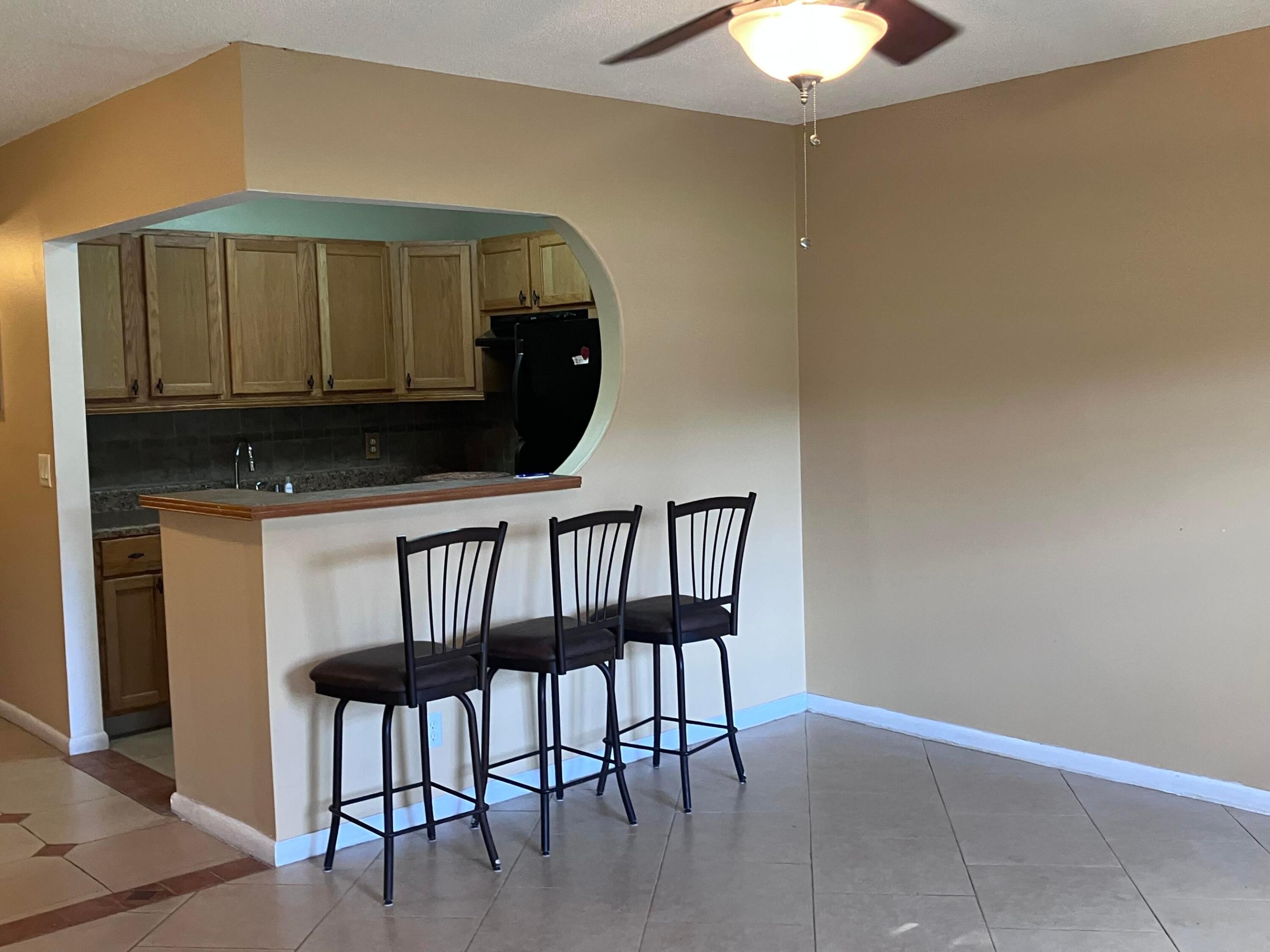 202 Camden I Property Photo 4