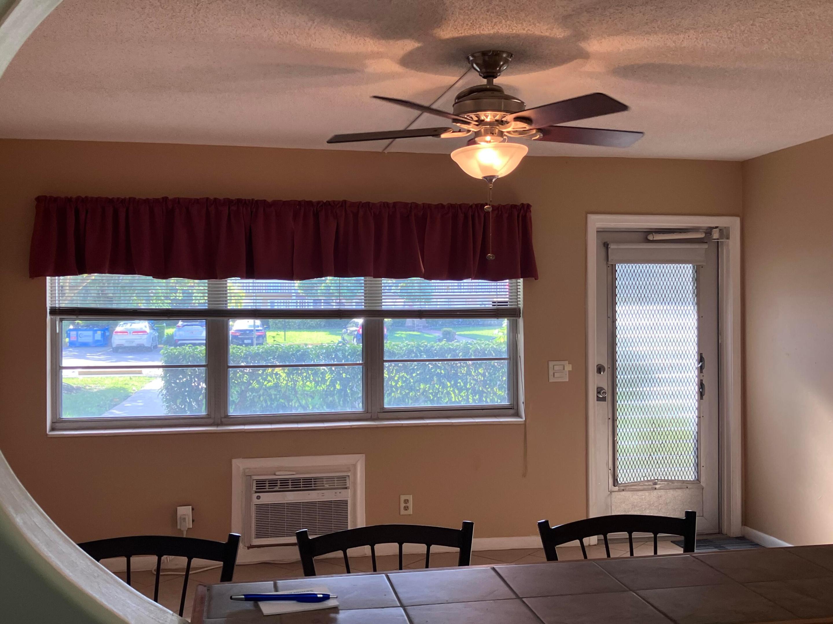 202 Camden I Property Photo 6