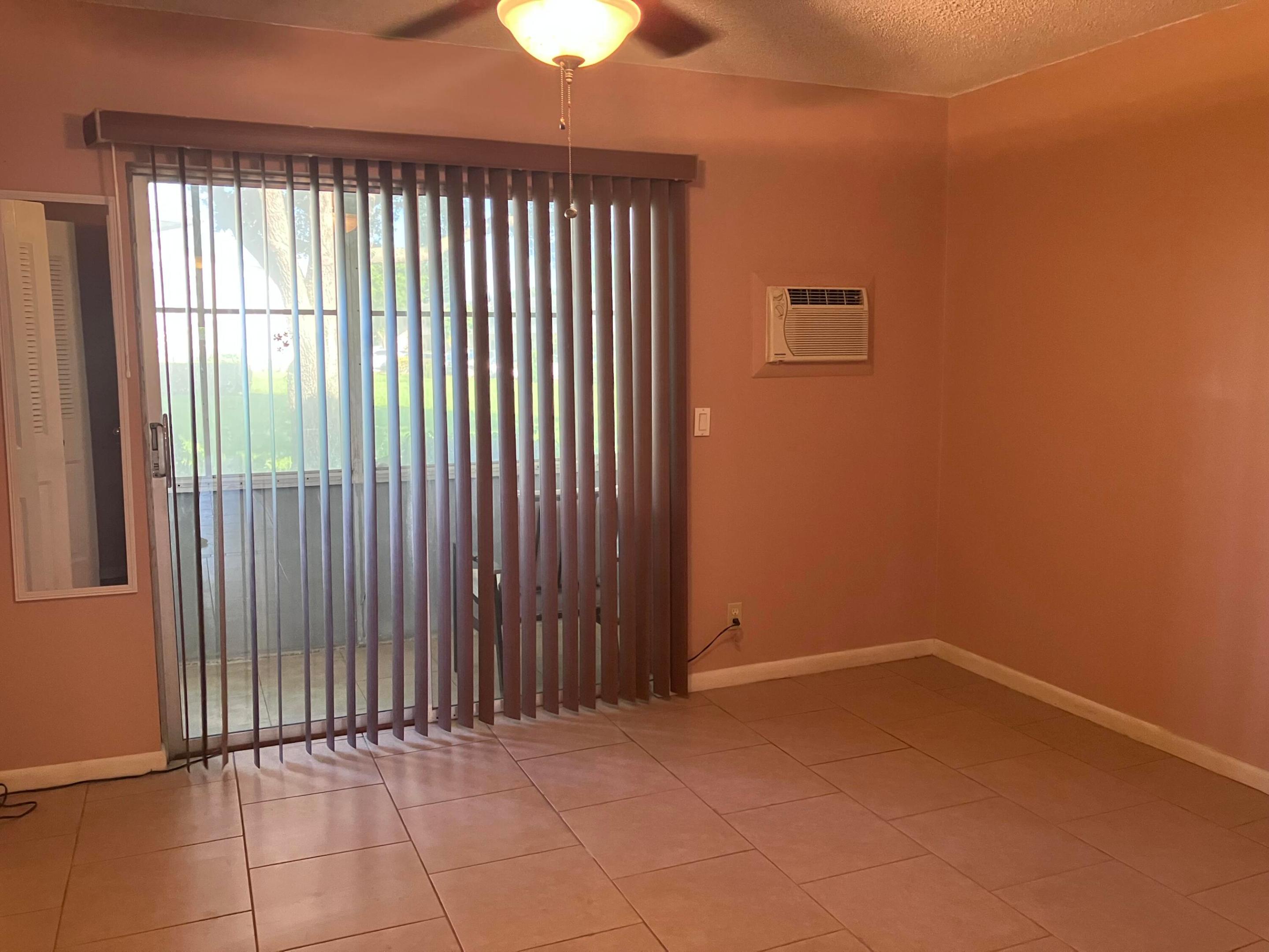 202 Camden I Property Photo 15