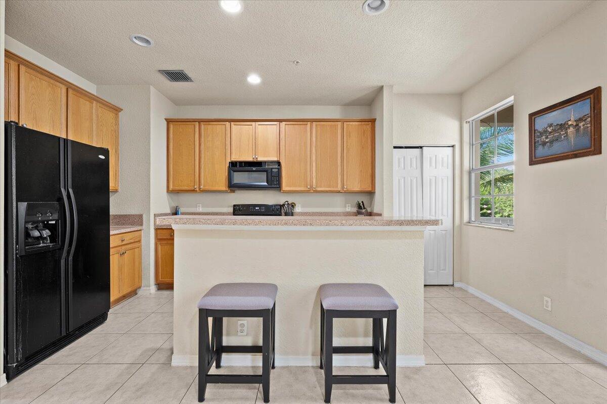 335 E Thatch Palm Circle 104 Property Photo 10