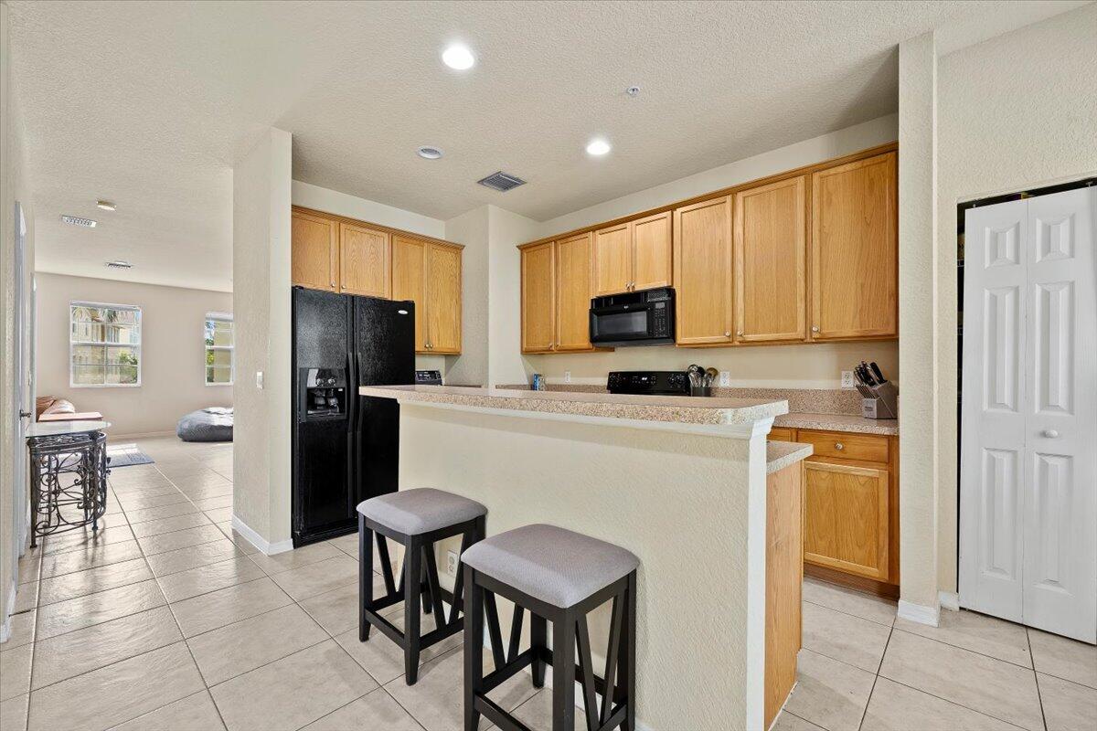 335 E Thatch Palm Circle 104 Property Photo 11
