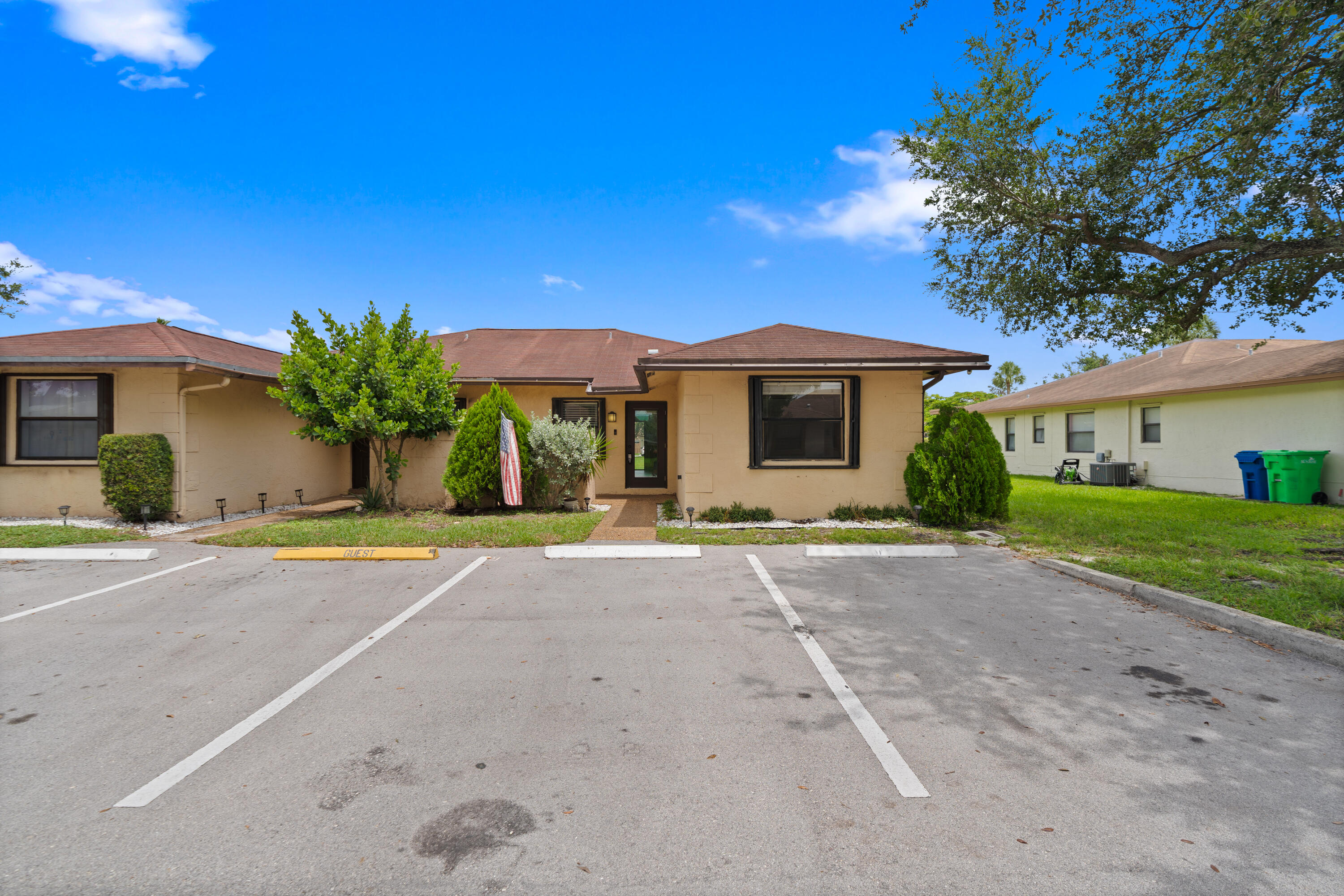 10927 NW 29TH Court Property Photo 1