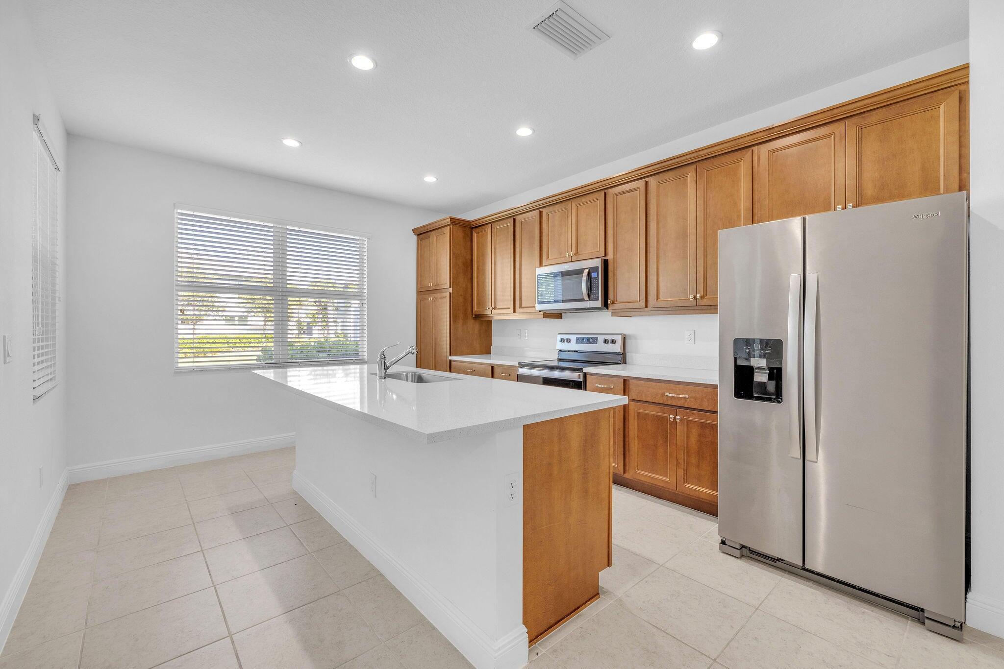 540 Sanderling Circle Property Photo 3