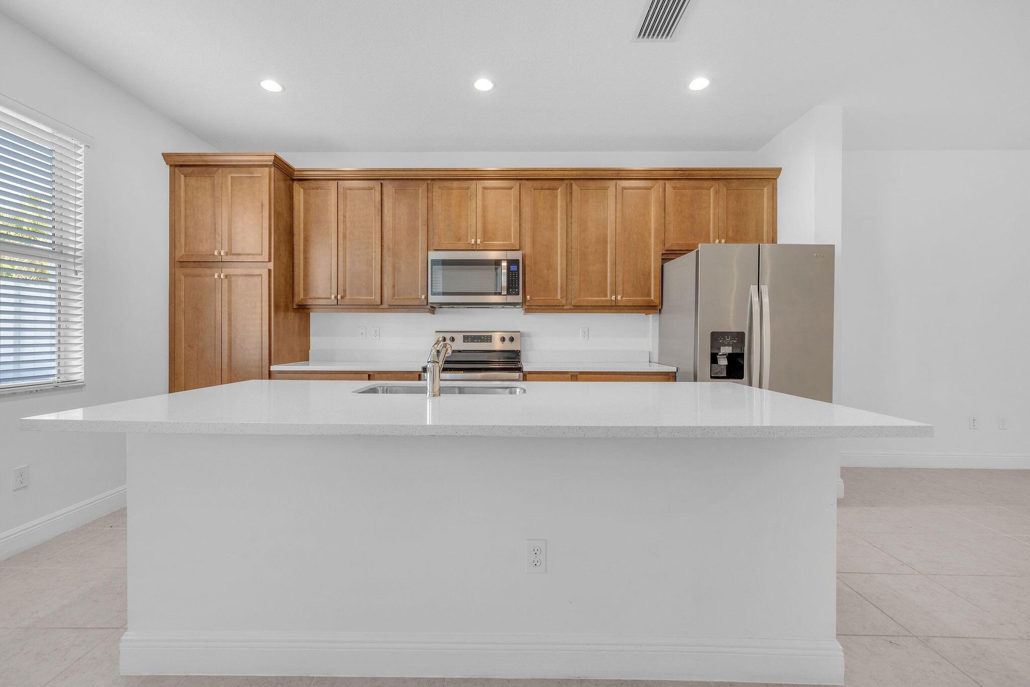 540 Sanderling Circle Property Photo 6