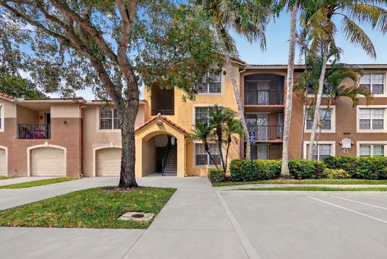 15185 Michelangelo Boulevard 102 Property Photo 1