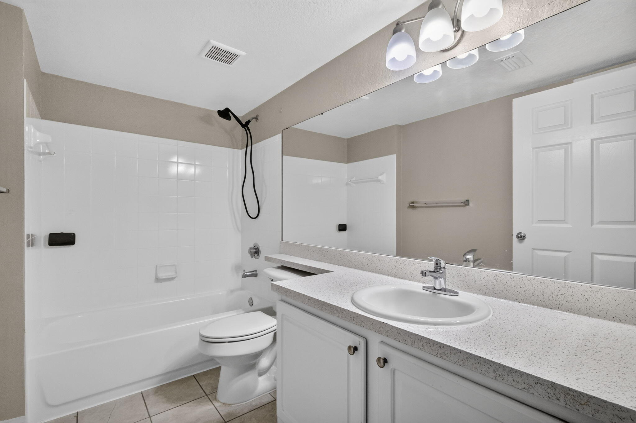 15185 Michelangelo Boulevard 102 Property Photo 5