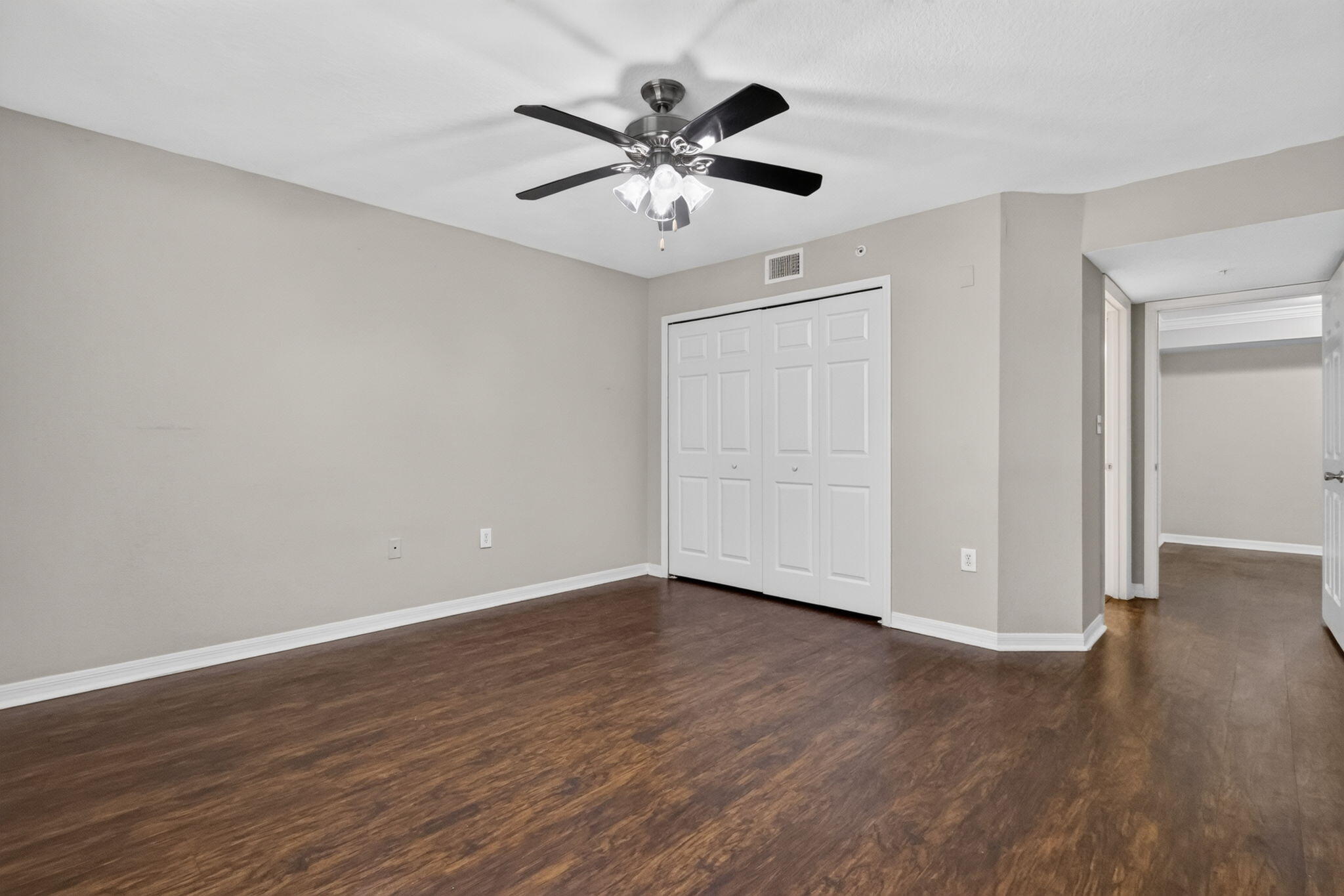 15185 Michelangelo Boulevard 102 Property Photo 8
