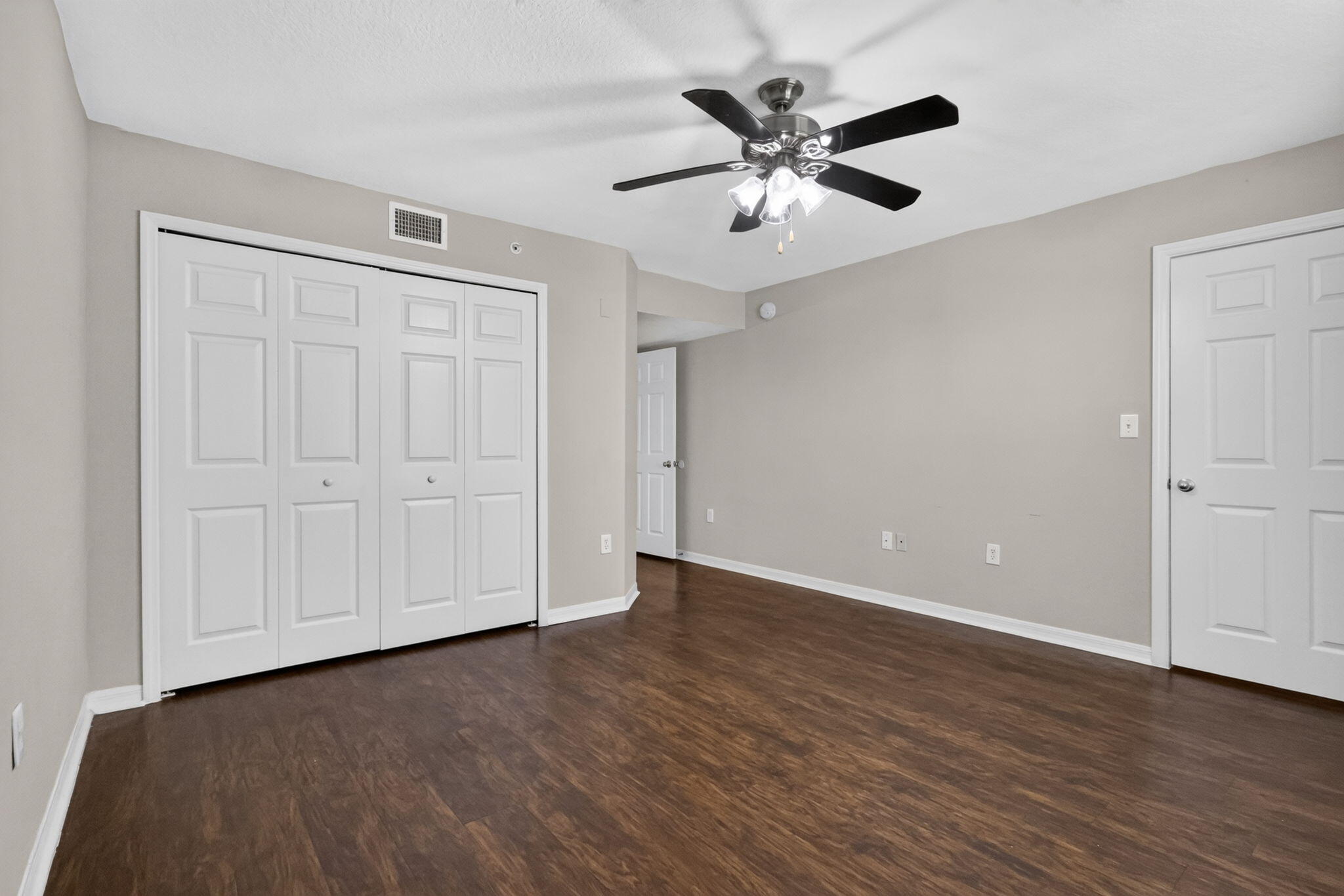 15185 Michelangelo Boulevard 102 Property Photo 9