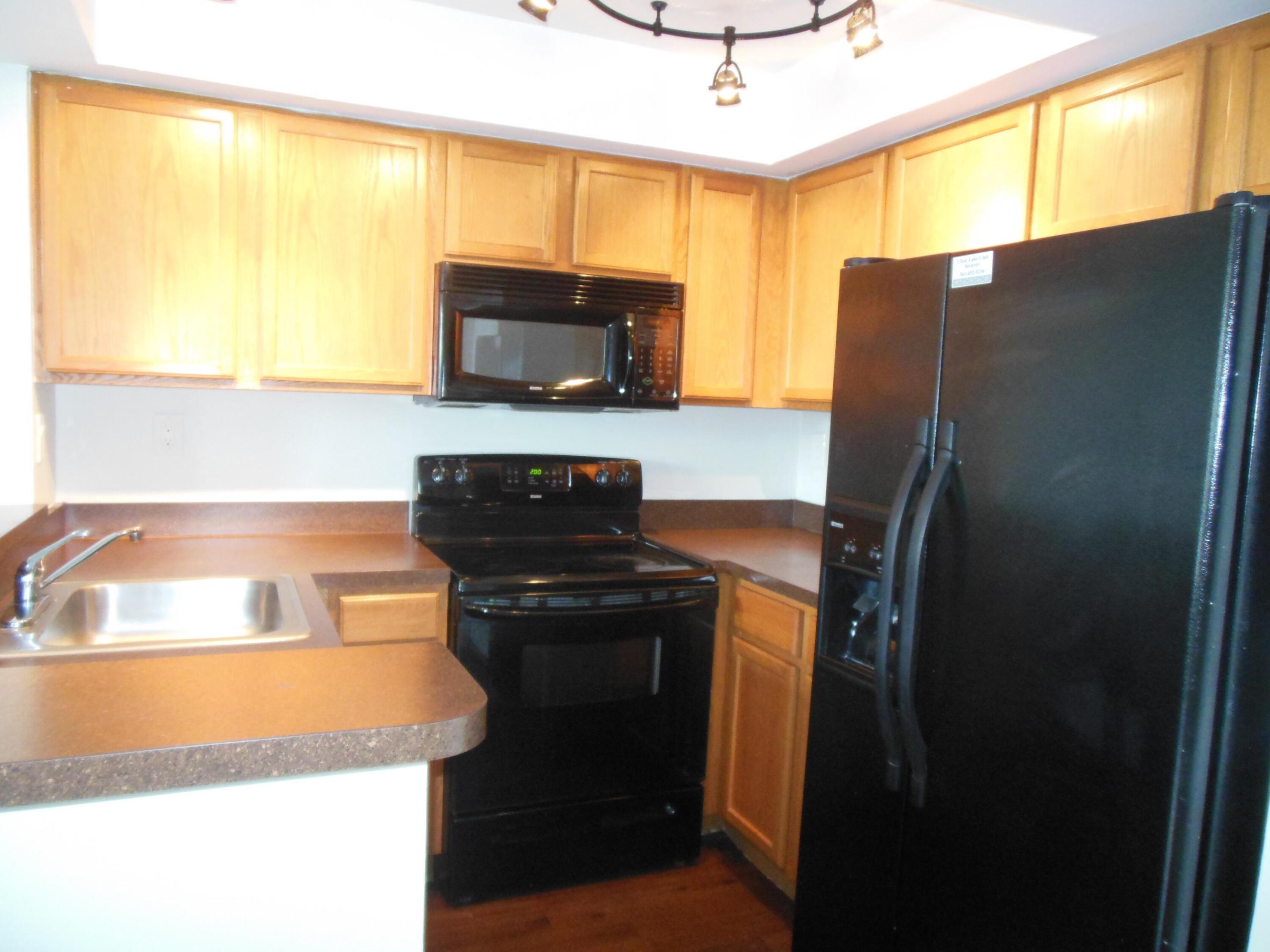 700 Executive Center Drive 25 Property Photo 3